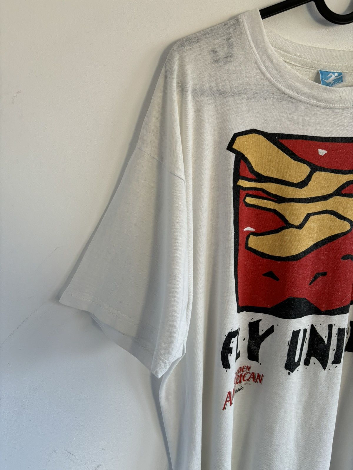 Golden Goose Vintage Distressed Fly United Golden American Goose Tee Size US XL / EU 56 / 4 - 5 Thumbnail