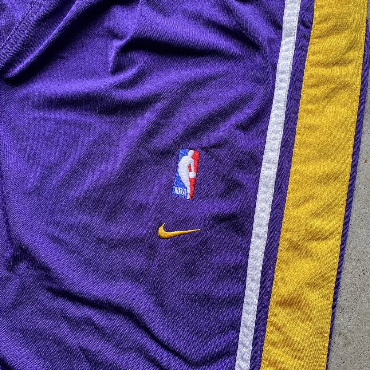 Nike vintage Y2K NIKE LA LAKERS NBA Break Away Kobe sweatpants Size US 36 / EU 52 - 5 Thumbnail