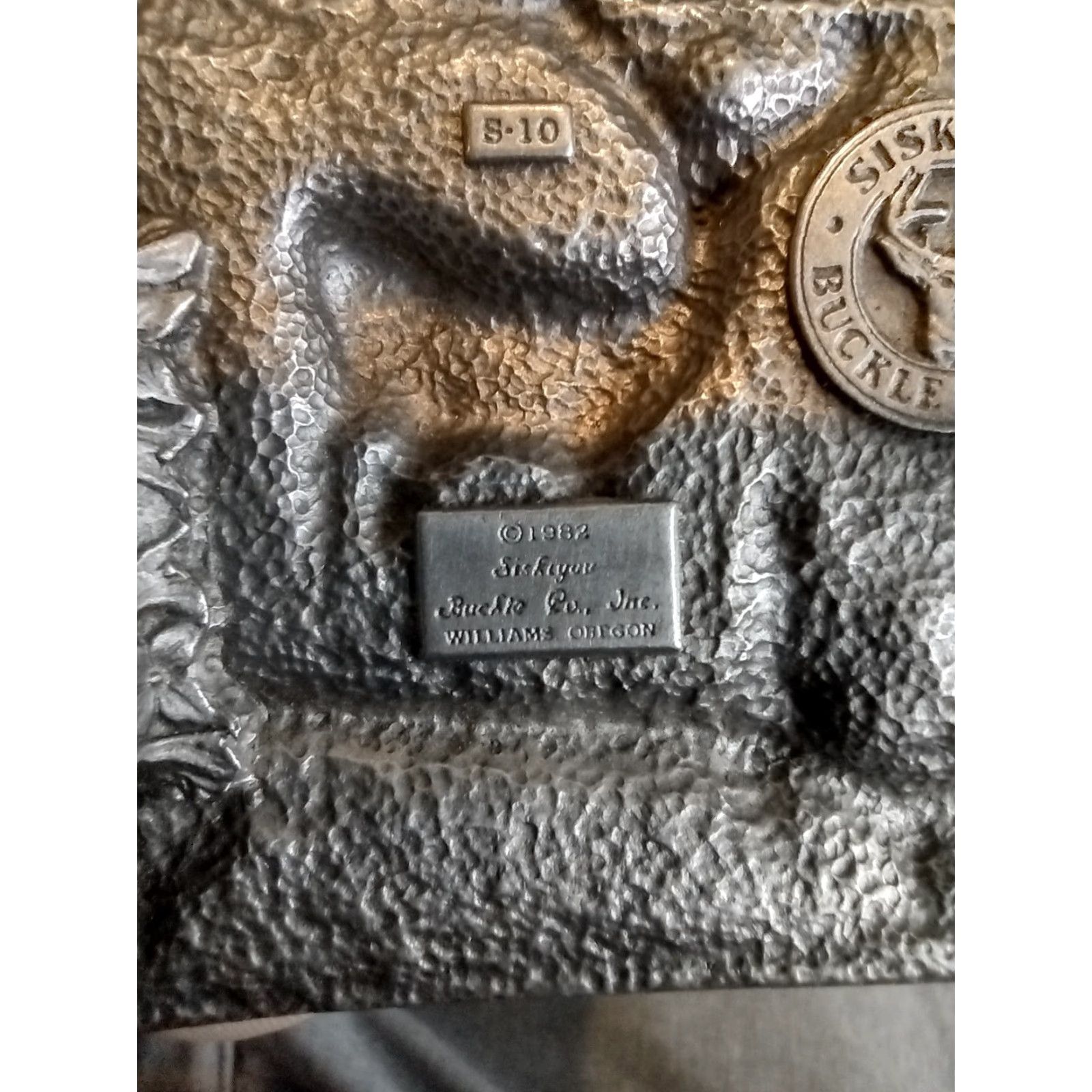 Hunter VINTAGE Siskiyou Leather Belt with S-10 Buckle 1980s Brown Deer Hunter Cowboy Western Mens Size ONE SIZE - 5 Thumbnail