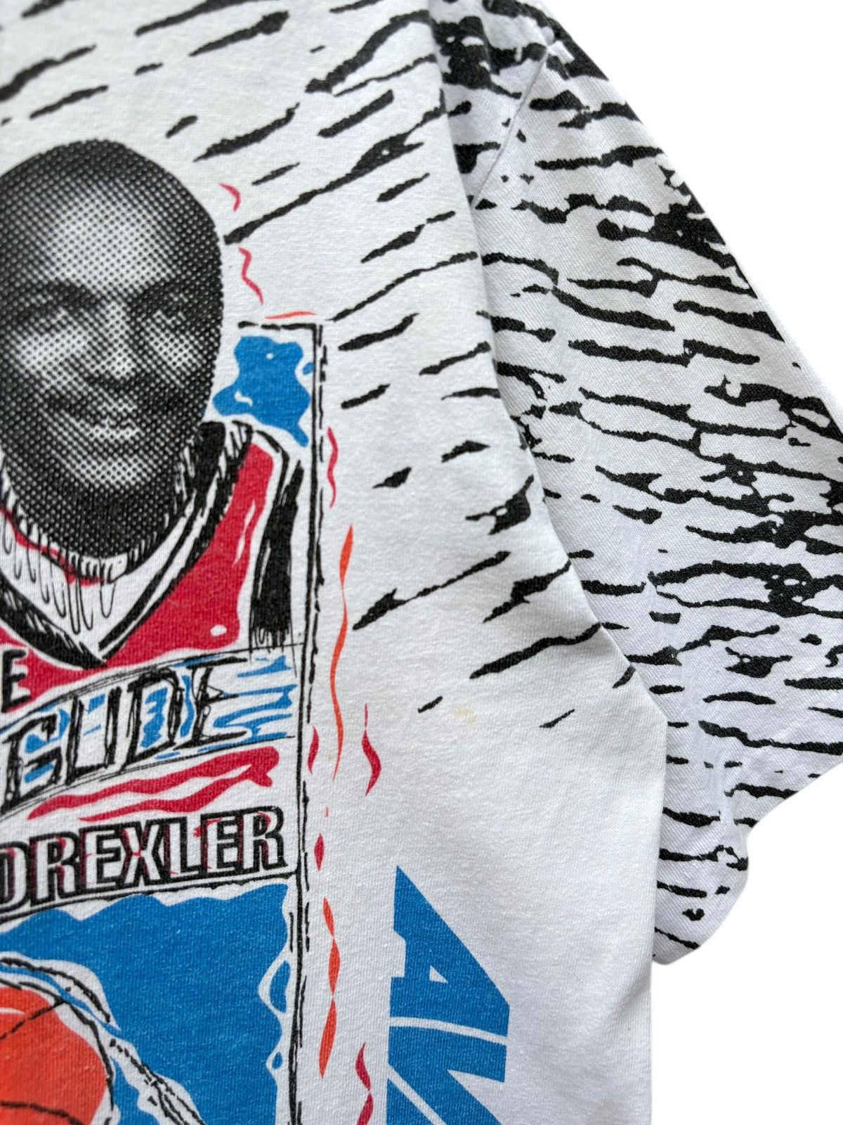 NBA Vintage Clyde Drexler NBA All Over Print Graphic Shirt Size US S / EU 44-46 / 1 - 10 Thumbnail
