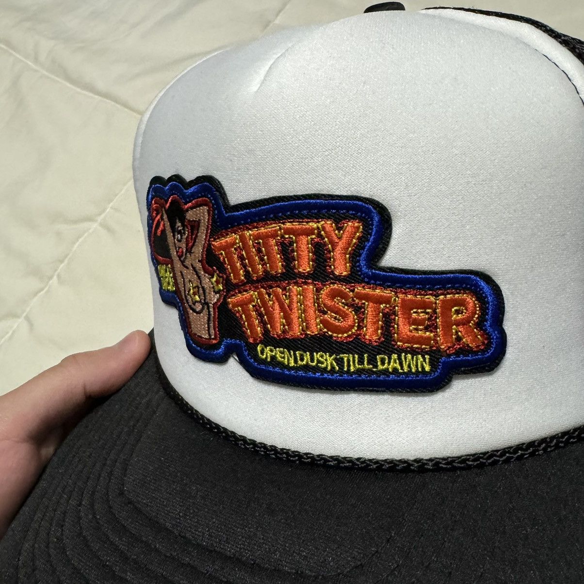 Vintage Vintage Titty Twister Trucker Hat Size ONE SIZE - 5 Thumbnail