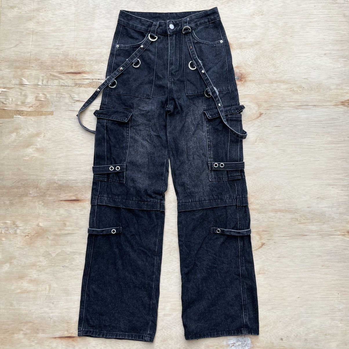 Shein ROMWE DENIM CARGO BONDAGE LOOSE PANTS Size US 28 / EU 44 - 1 Thumbnail