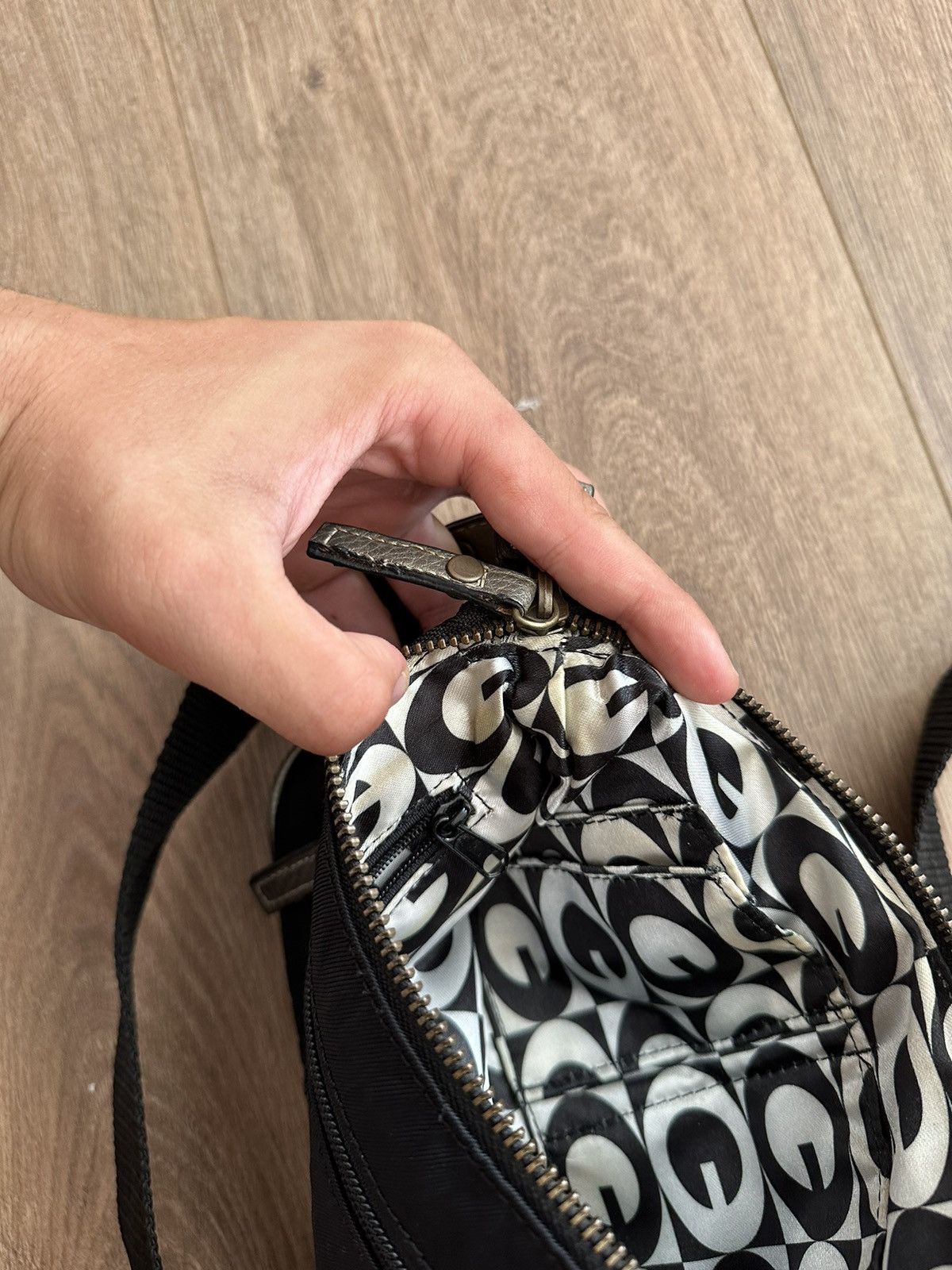 Guess 🔥VINTAGE Y2K AVANT GRANDE GUESS SHOULDER BAG🔥 Size ONE SIZE - 10 Thumbnail