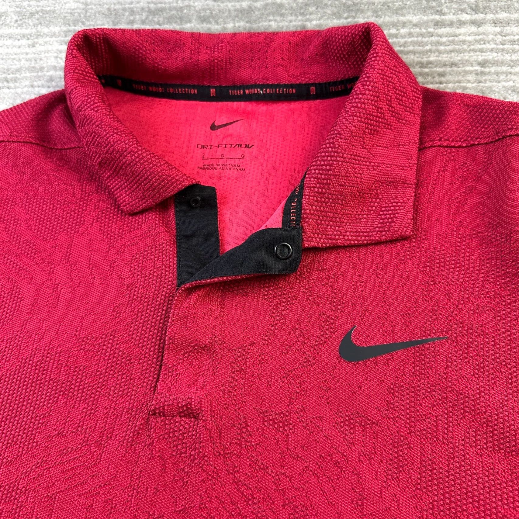 Nike Nike Tiger Woods Polo Shirt Mens Large Red Dri-Fit Jacquard Golf Shirt Activewear Short Sleeve Nike Dri-Fit Size US L / EU 52-54 / 3 - 4 Thumbnail