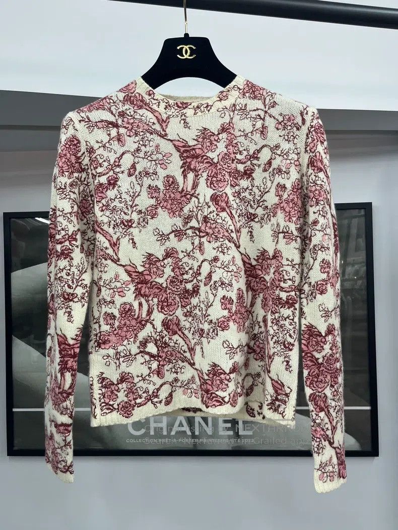 Dior Dior Red flower embroidered cashmere sweater Size XS / US 0-2 / IT 36-38 - 1 Thumbnail