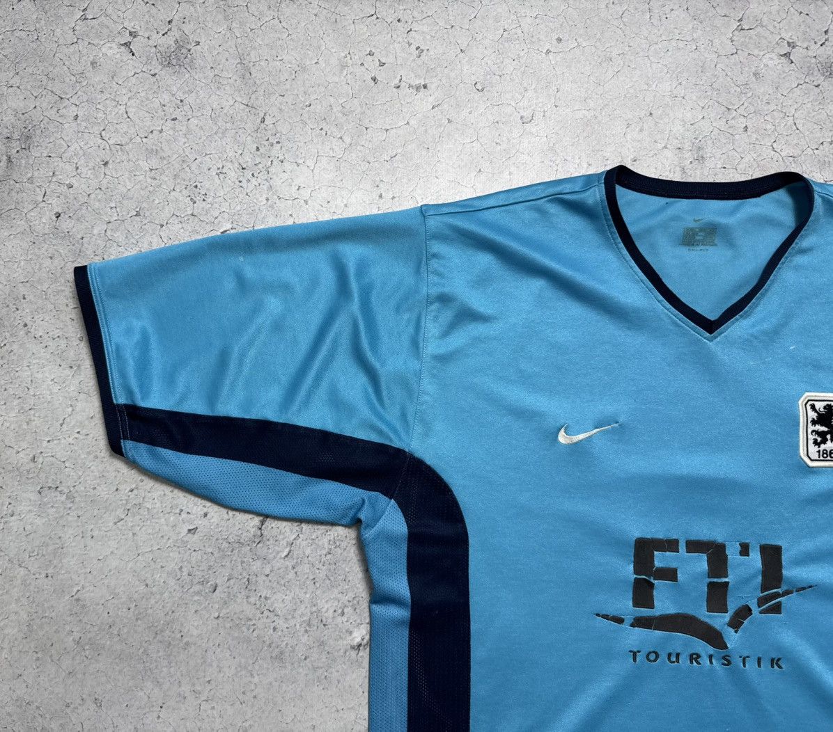 Nike Nike FC Munich TSV 1860 Vintage Soccer Jersey 2001/2002 Size US XL / EU 56 / 4 - 5 Thumbnail