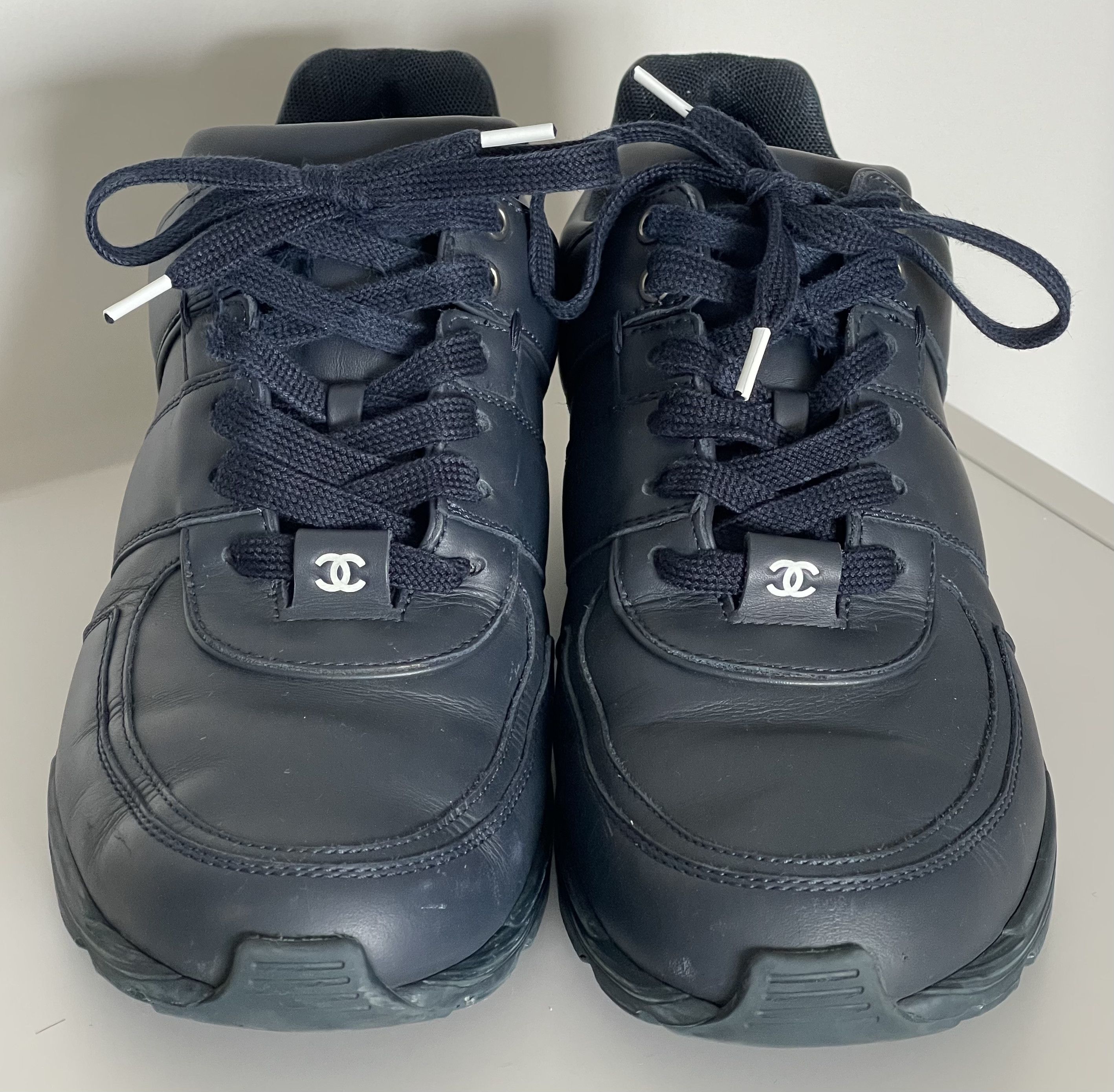 Chanel CHANEL sneakers, navy/white, size 41 Size US 8 / EU 41 - 1 Thumbnail