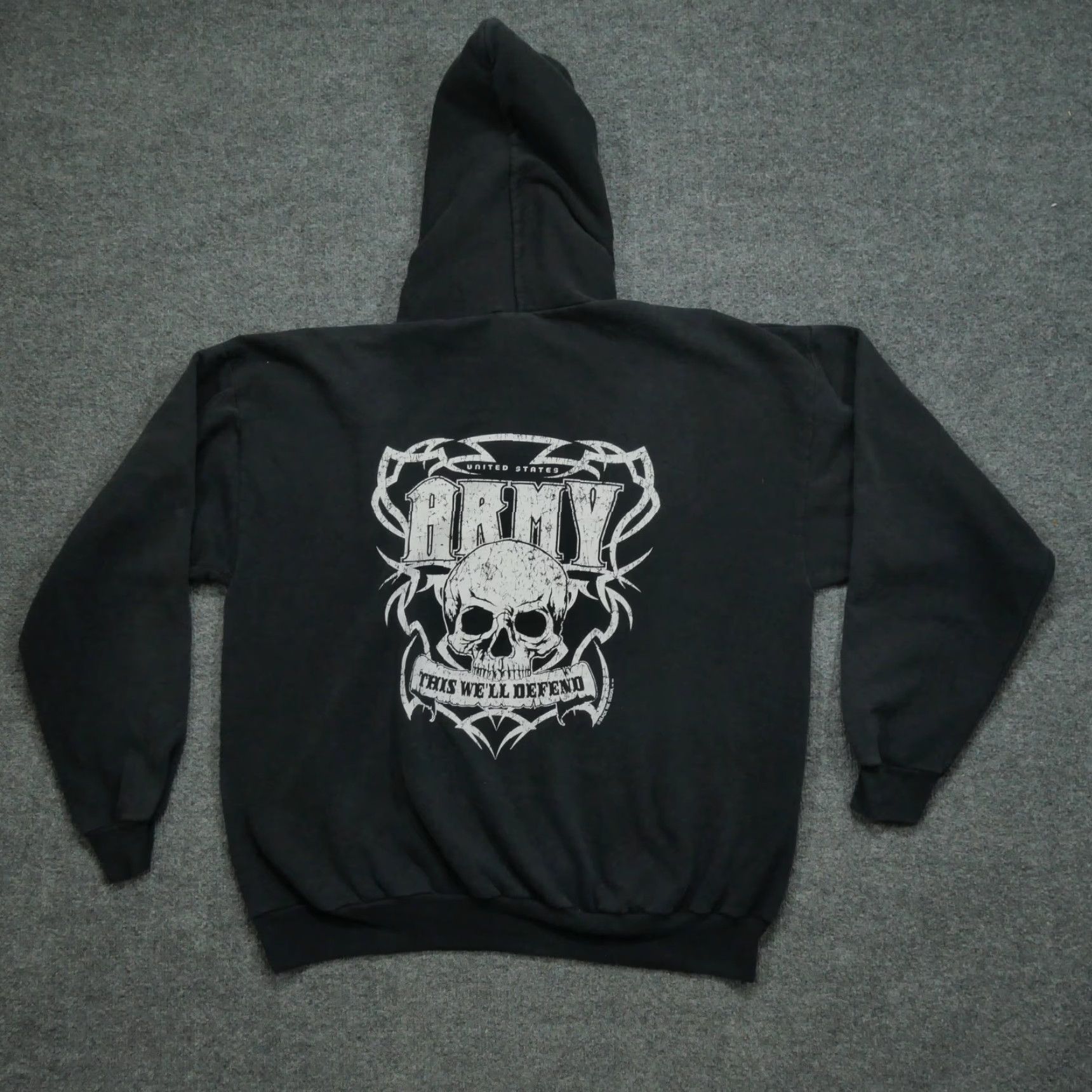 Hanes VINTAGE Hanes Hoodie Mens XL Black Pullover Hooded Distressed Graphic Back Hole Y2K Skull faded US Army Sweatshirt Cotton Polyester Size US XL / EU 56 / 4 - 6 Thumbnail