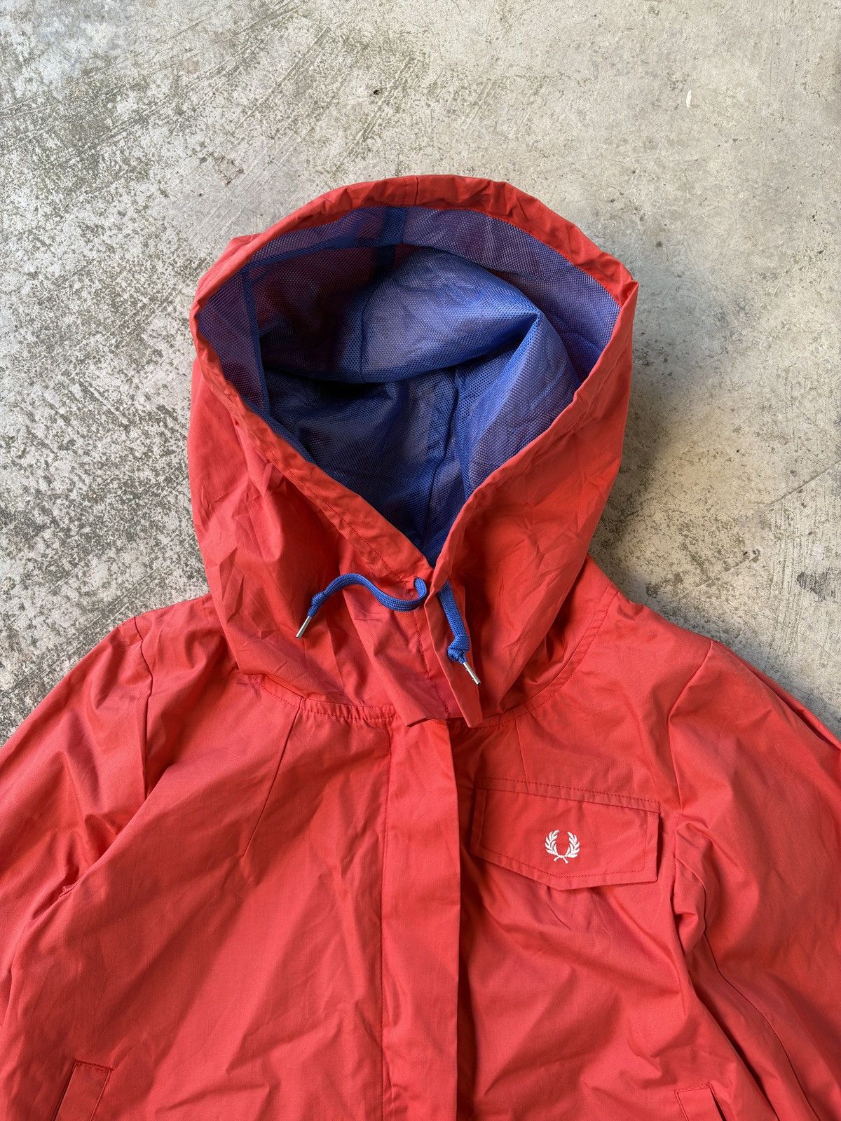 Fred Perry Vintage Fred Perry Windbreaker Waterproof Jacket Boxy Small Size S / US 4 / IT 40 - 2 Thumbnail