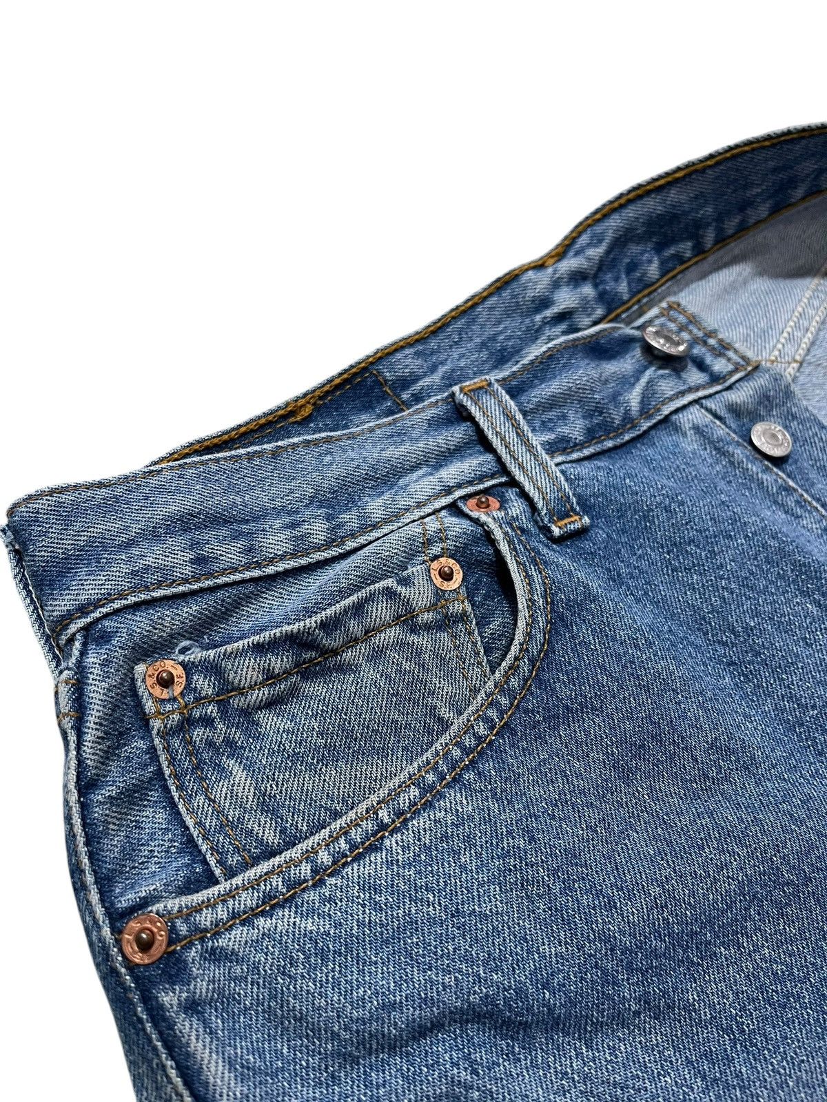 Levi's × Vintage VINTAGE LEVIS 501 MADE IN UK JEANS Size US 31 - 7 Thumbnail