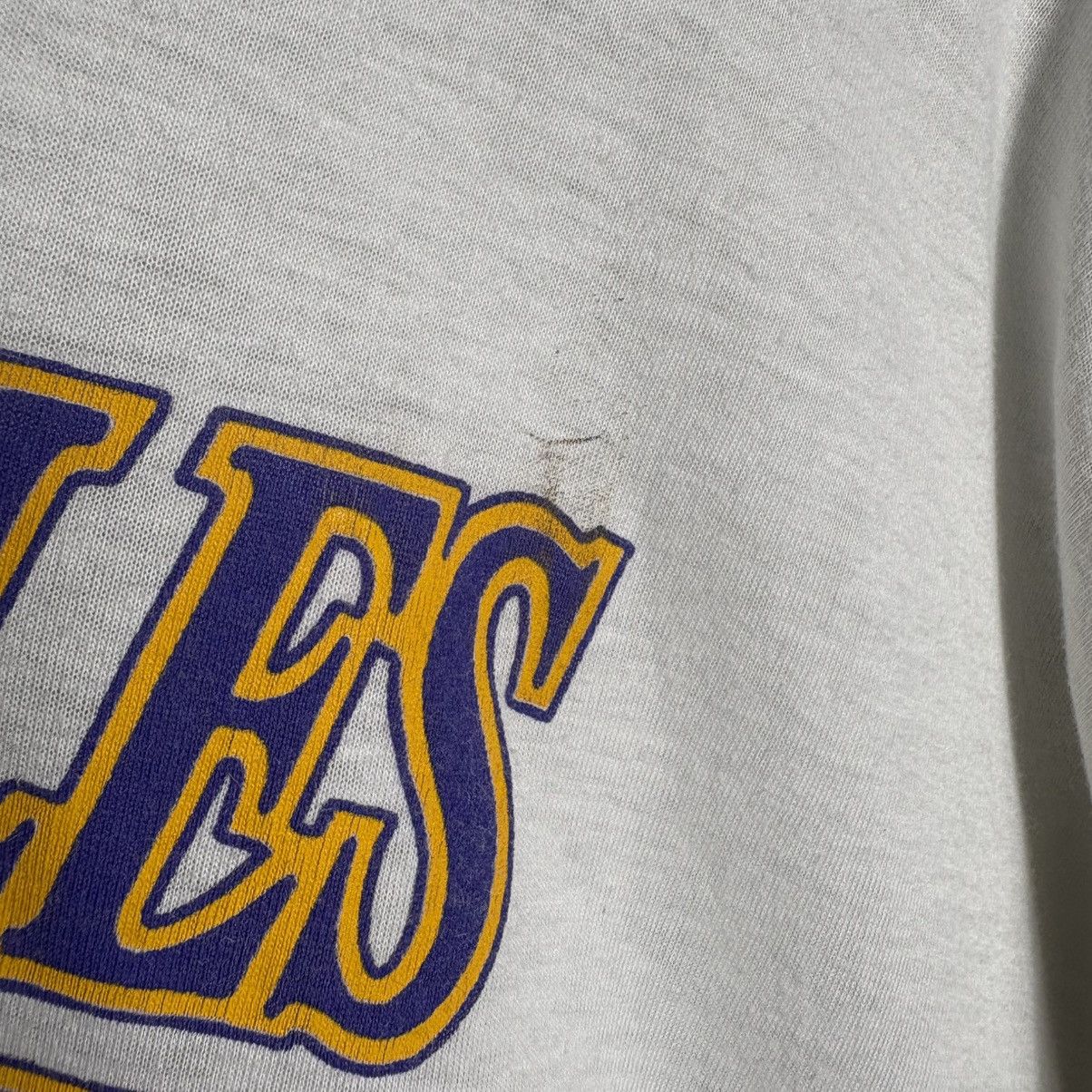 NBA × Vintage Vintage 80s Los Angeles Magic Johnson T-Shirt / Lakers Size US XL / EU 56 / 4 - 8 Thumbnail