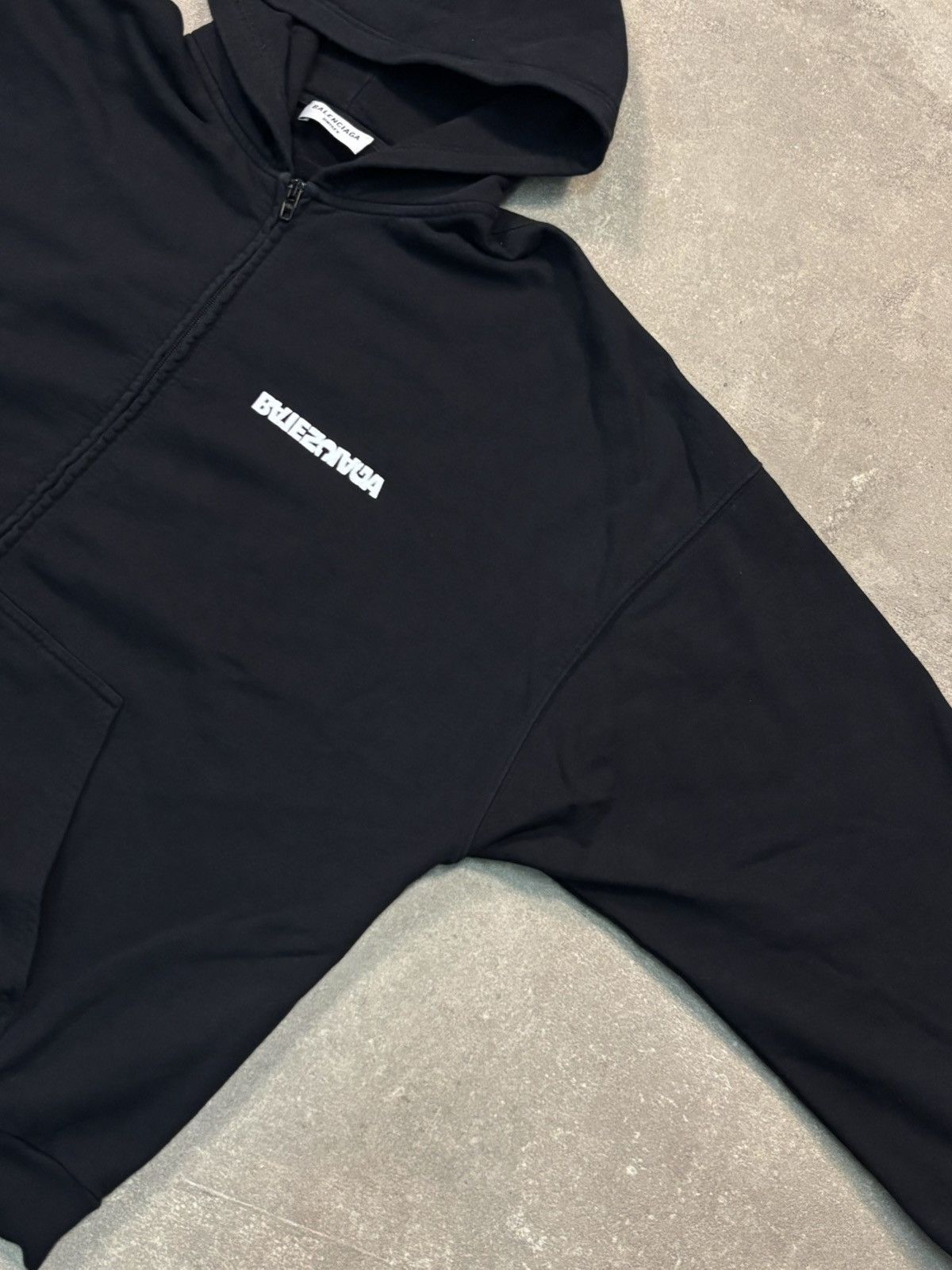 Balenciaga Balenciaga Turn Wide Fit Zip-Up Hoodie Size US XL / EU 56 / 4 - 2 Thumbnail