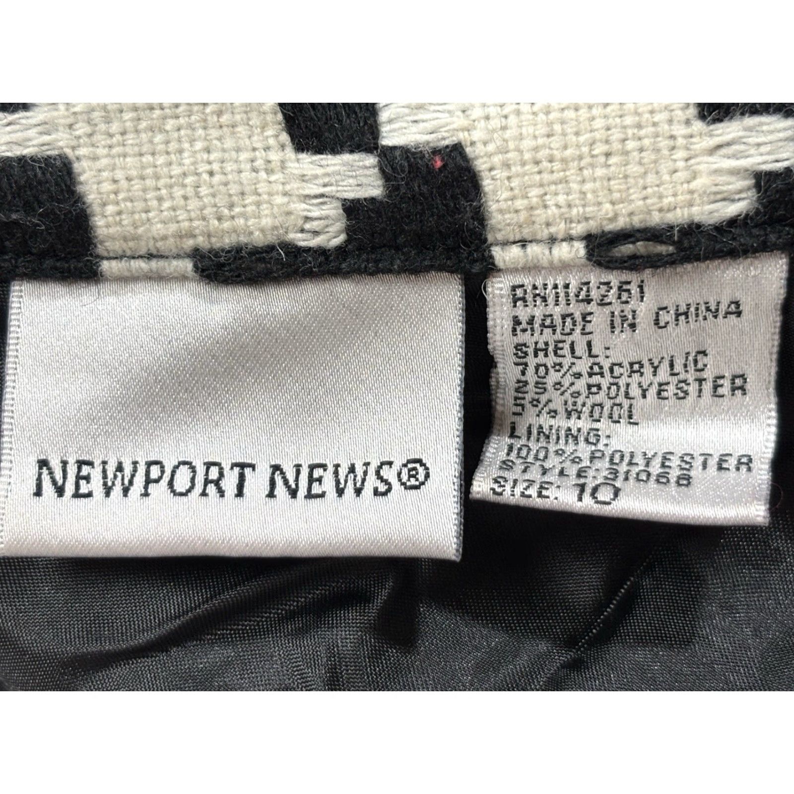 Vintage VINTAGE Newport News Skirt Women Size 10 Houndstooth Black White A-line 1990s Old Money Accessories Mens Womens Girls Boys Size 32" / US 10 / IT 46 - 6 Thumbnail