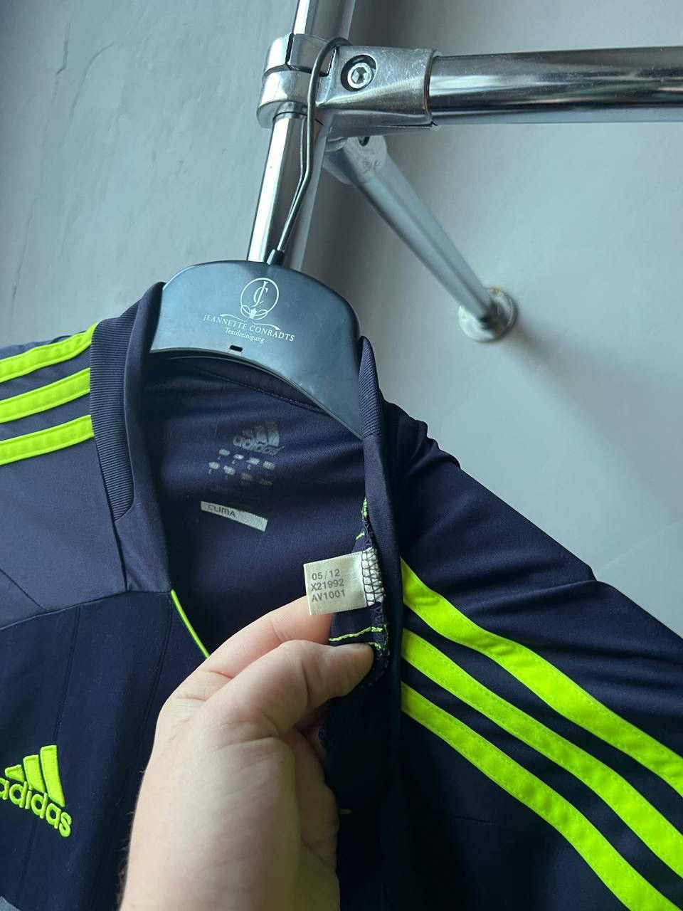 Adidas 2012/13 REAL MADRID AWAY SOCCER JERSEY FOOTBALL SHIRT ADIDAS Size US L / EU 52-54 / 3 - 11 Thumbnail