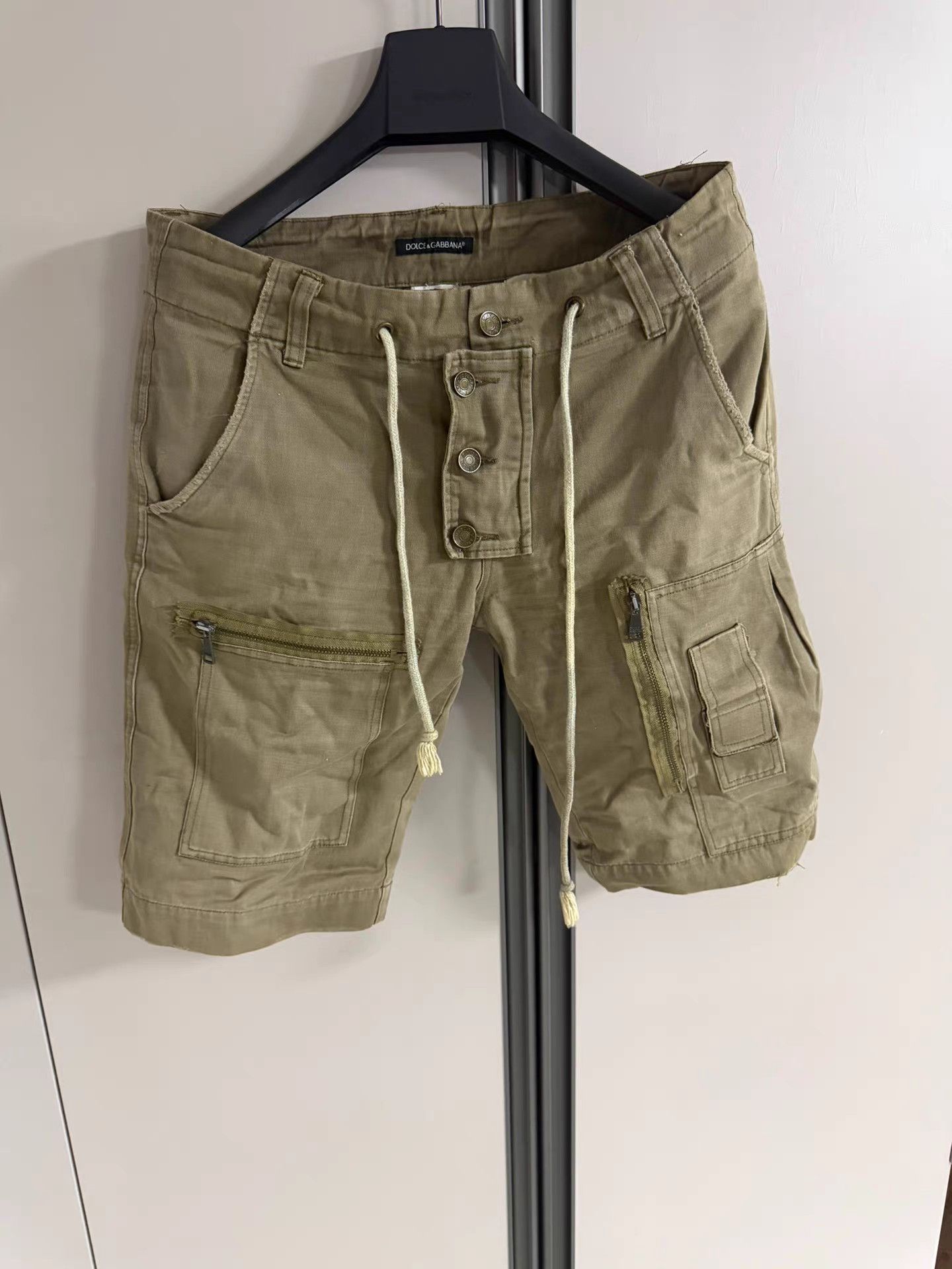 Dolce & Gabbana Dolce&Gabbana Cargo Shorts K18 Size US 32 / EU 48 - 1 Thumbnail