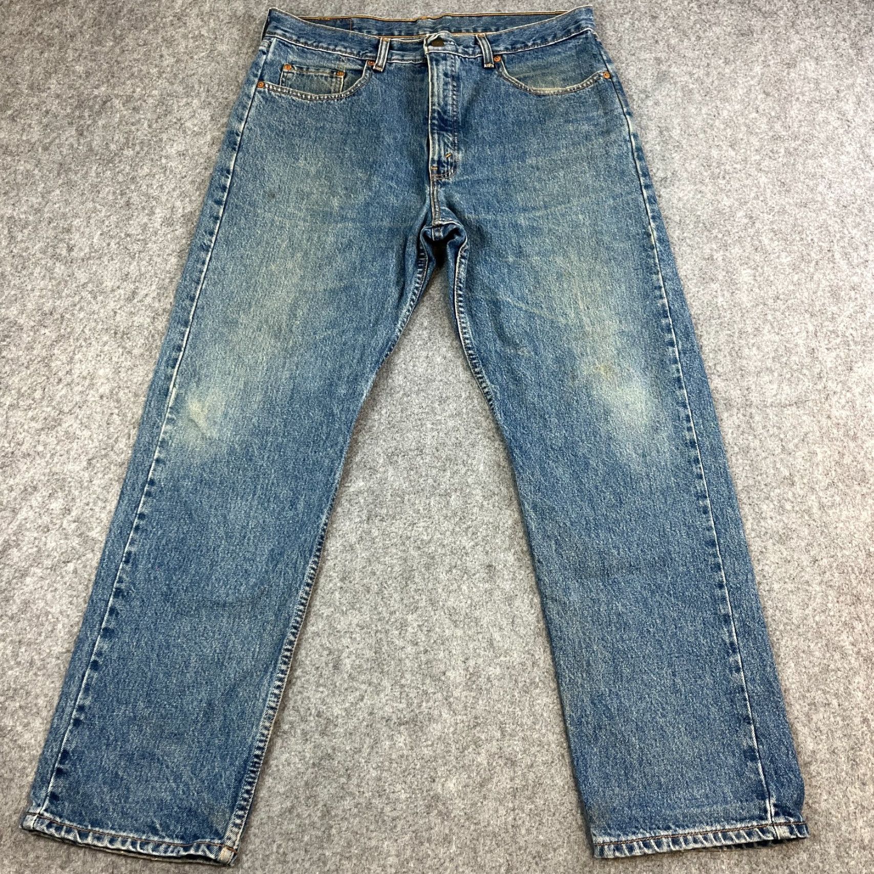 Levi's VINTAGE Levi's 615 Mens Jeans Regular Straight 36 30 Mid Blue Orange Tab 90s Men's Jeans Regular 36 Blue 5-Pocket Design Denim Cotton... Size US 36 / EU 52 - 2 Thumbnail