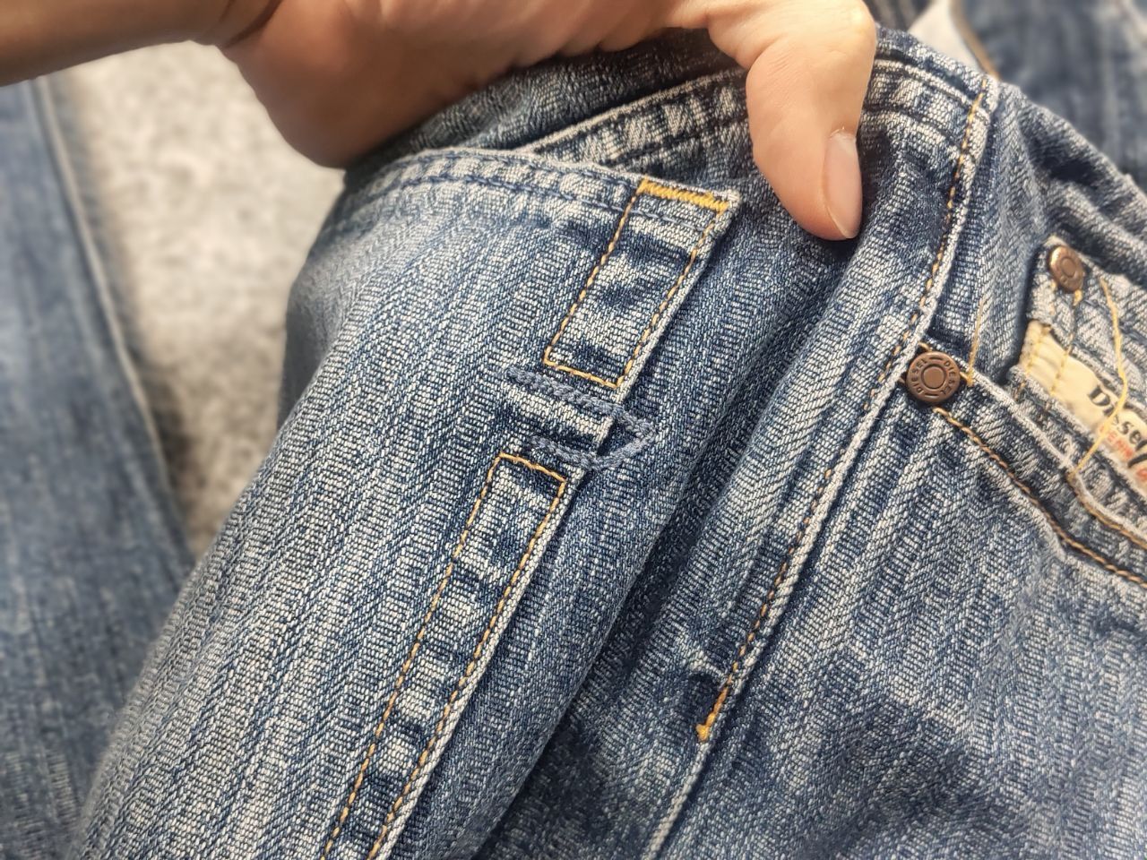 Diesel Vintage 90's Diesel Rabox distressed Denim Crazy Jeans LGB Size US 34 / EU 50 - 17 Thumbnail