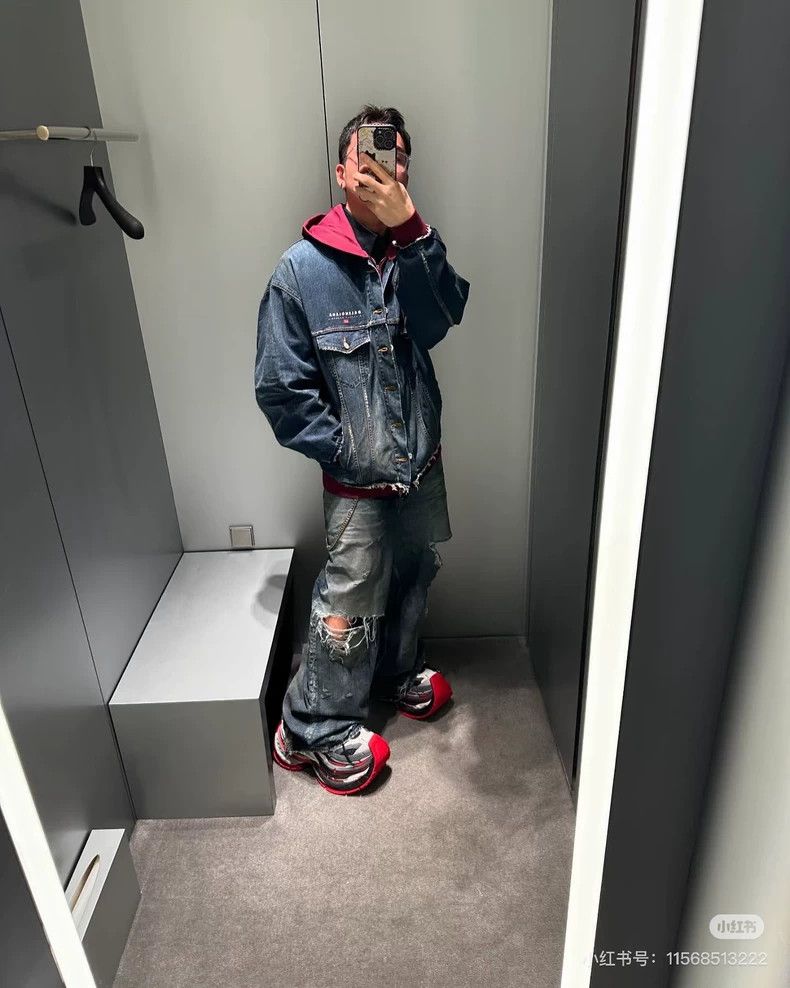 Balenciaga Balenciaga Fake two-piece hooded denim jacket Size US M / EU 48-50 / 2 - 9 Thumbnail