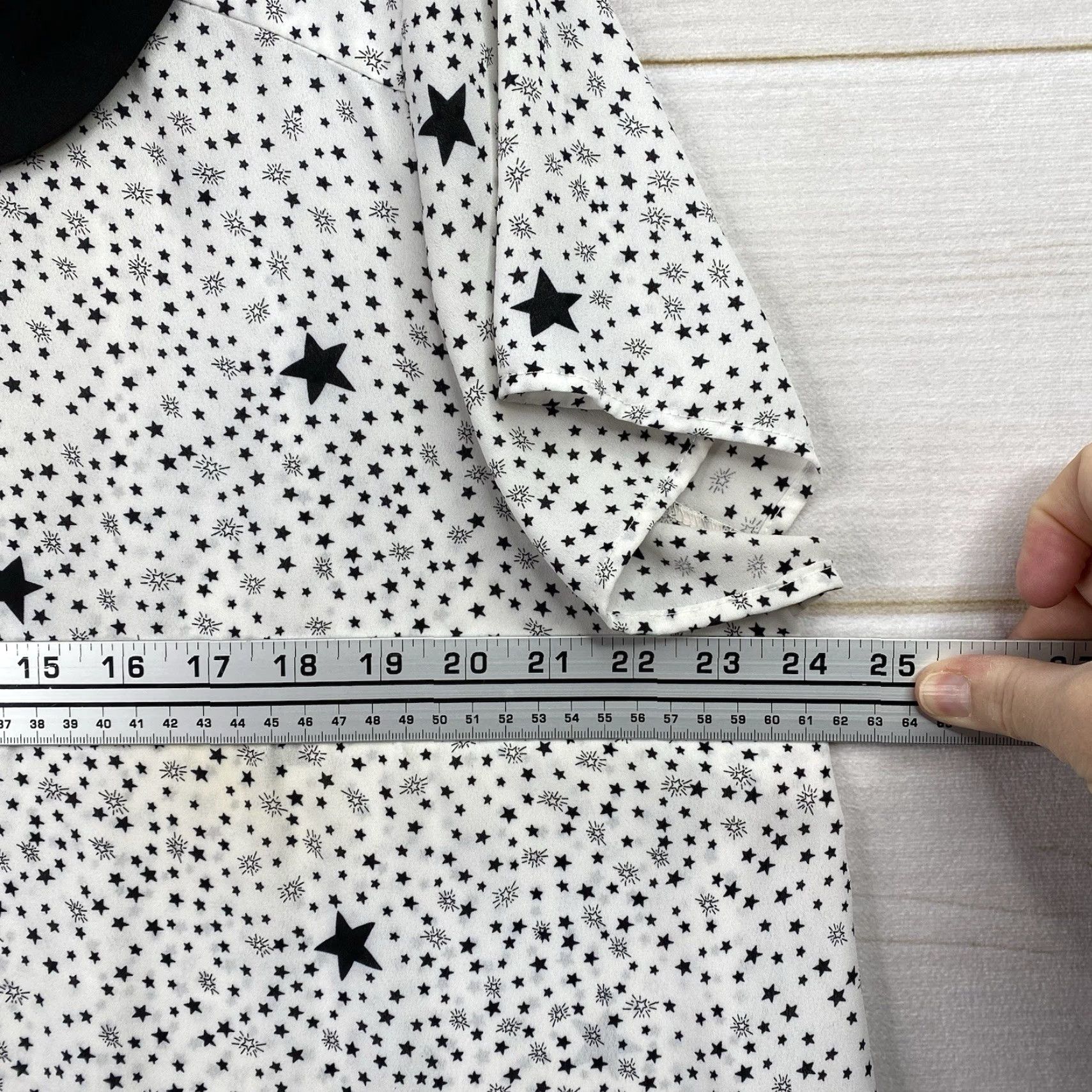 Torrid Torrid Top 1X Black White Collared Celestial Star Print Semi Sheer Short Sl Shirt Adult Plus Multicolor Moon Stars Tie-Dye Theme Womens Size XL / US 12-14 / IT 48-50 - 5 Thumbnail