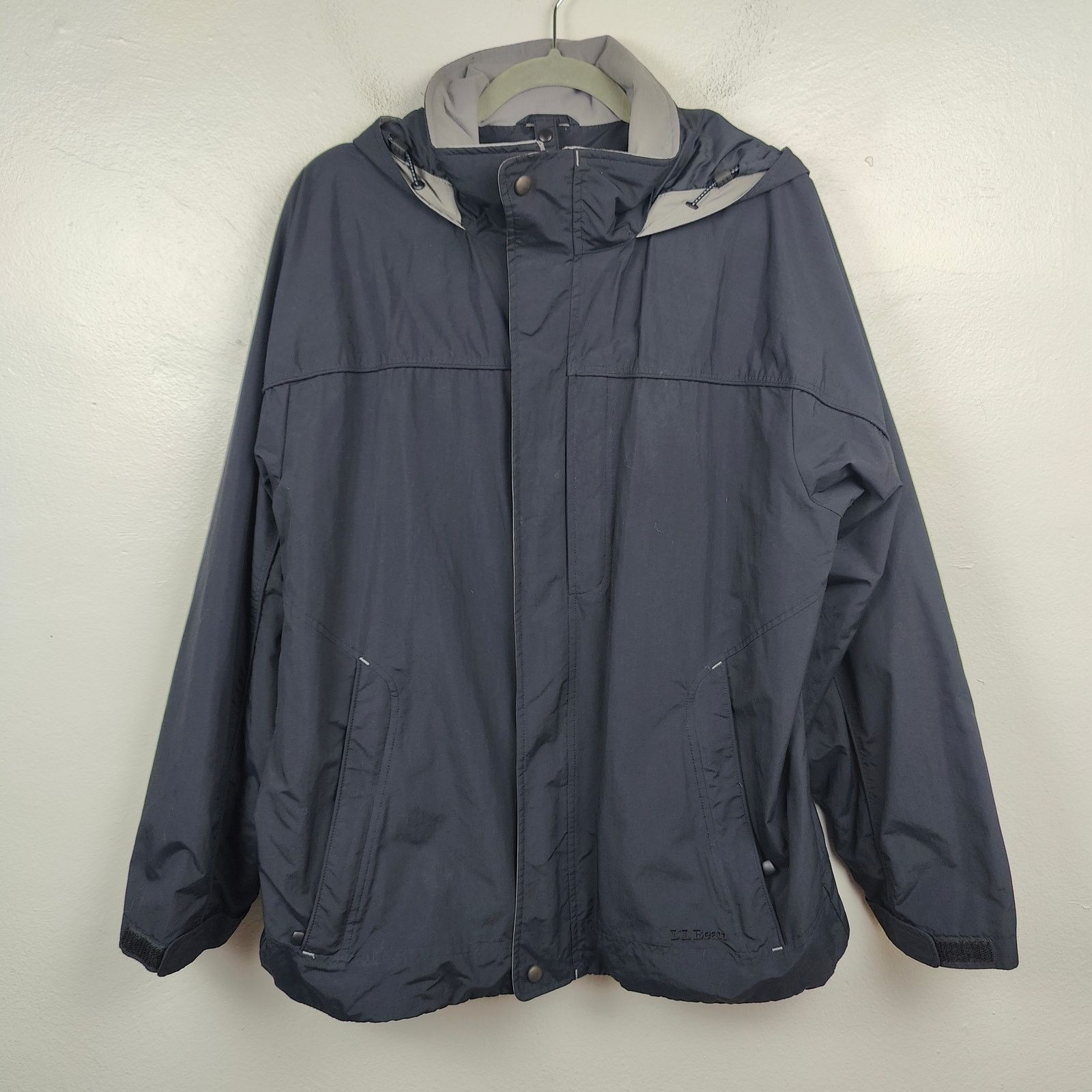 L.L. Bean LL Bean All Seasons Shell Jacket Mens Medium Navy Blue Size US M / EU 48-50 / 2 - 1 Thumbnail