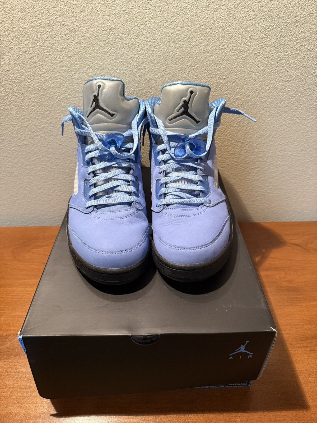 Jordan Brand × Nike Jordan 5 UNC Size US 12 / EU 45 - 3 Thumbnail