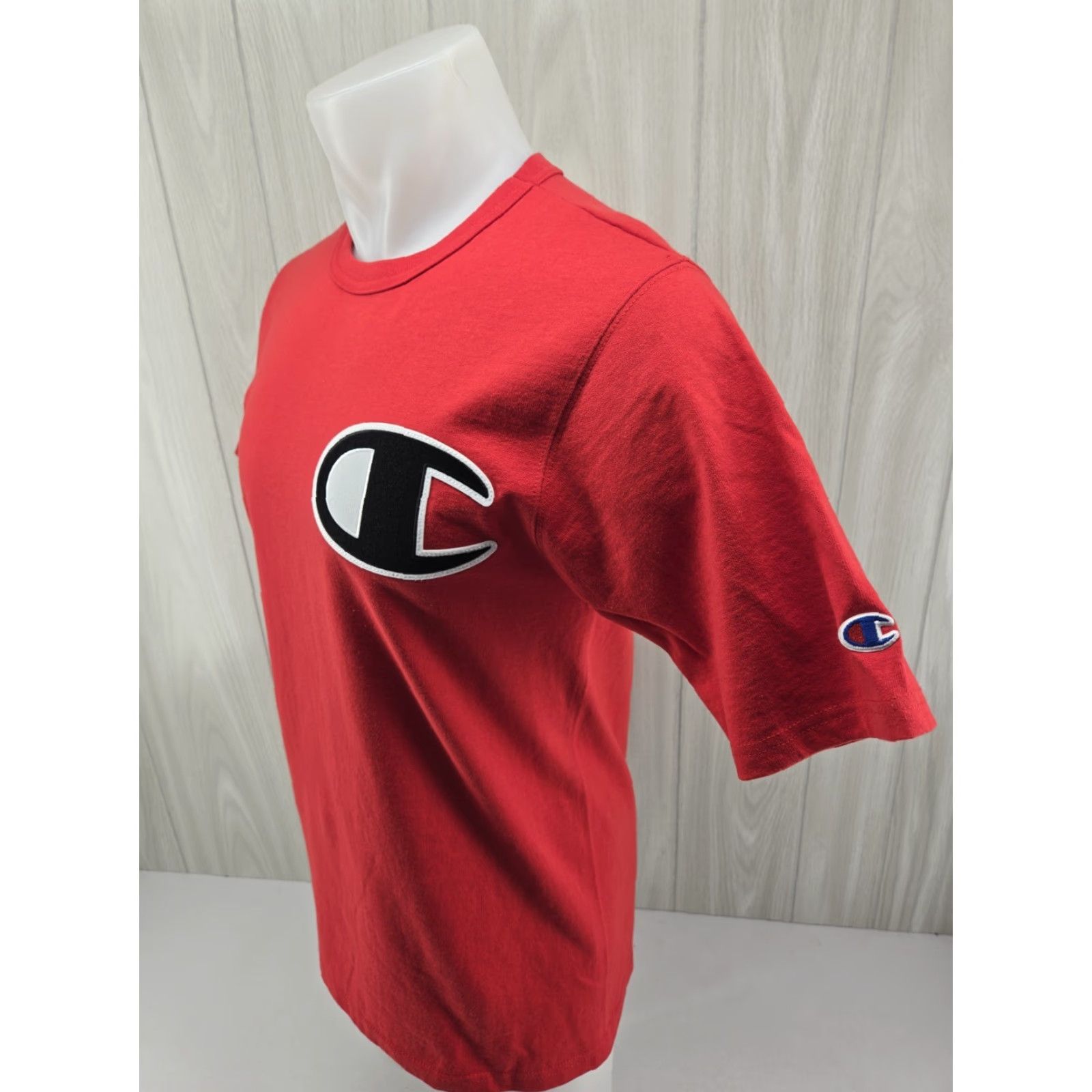 Champion VINTAGE Champion Men's T-Shirt Logo Red Classic Shirt M Adult Medium Red Logo Size US M / EU 48-50 / 2 - 4 Thumbnail