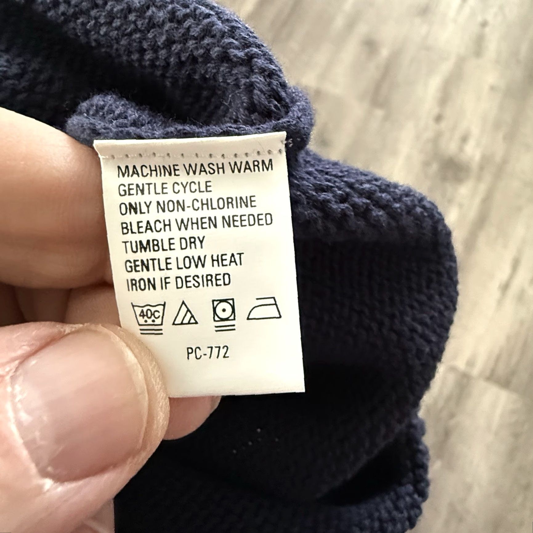 Izod IZOD Crewneck Cotton Sweater Mens L Navy Blue w Gray Stripes 5GG Crested NEW Size US L / EU 52-54 / 3 - 6 Thumbnail