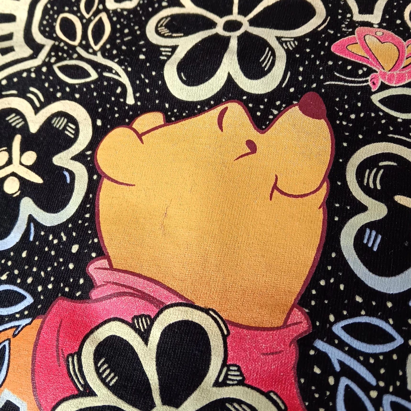 Disney VINTAGE Pooh T-Shirt Large Black Cotton Winnie The Pooh Flowers Butterfly Womens Size L / US 10 / IT 46 - 3 Thumbnail