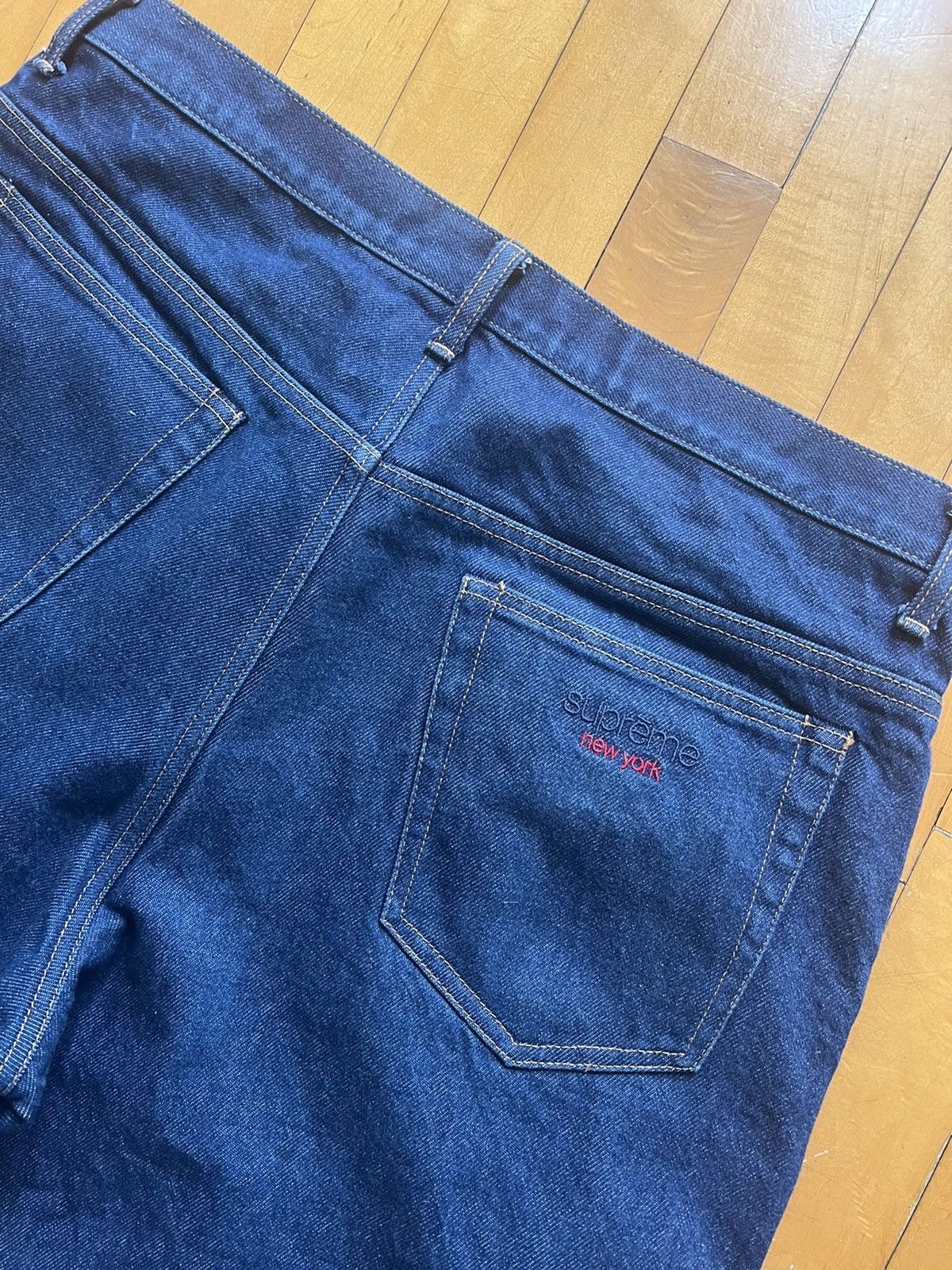 Supreme baggy jeans