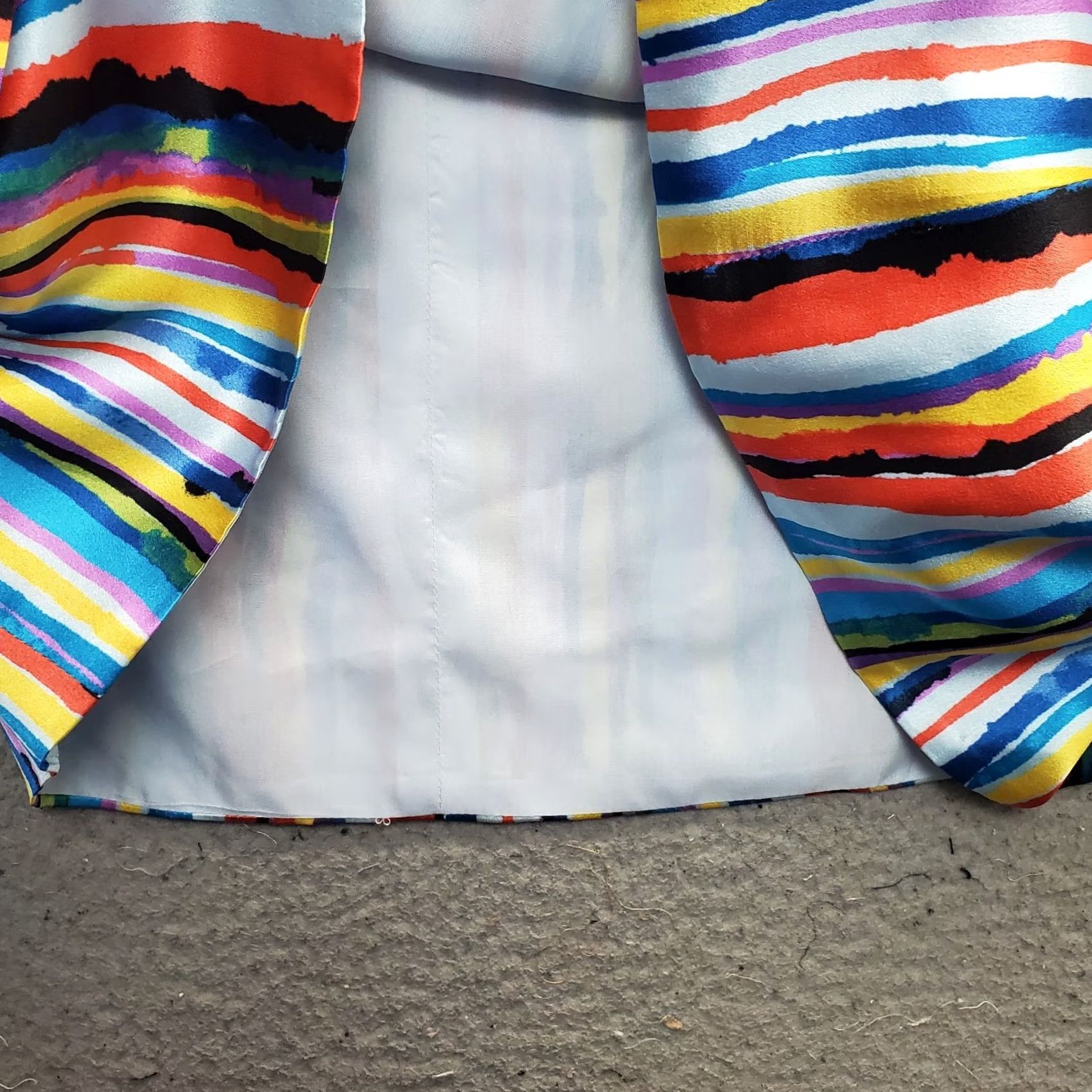 Vintage VINTAGE Gallant New York Blouse Top Womens 14 Multi Striped Silk Round Neck Back Zip Shirt Size XL / US 12-14 / IT 48-50 - 8 Thumbnail
