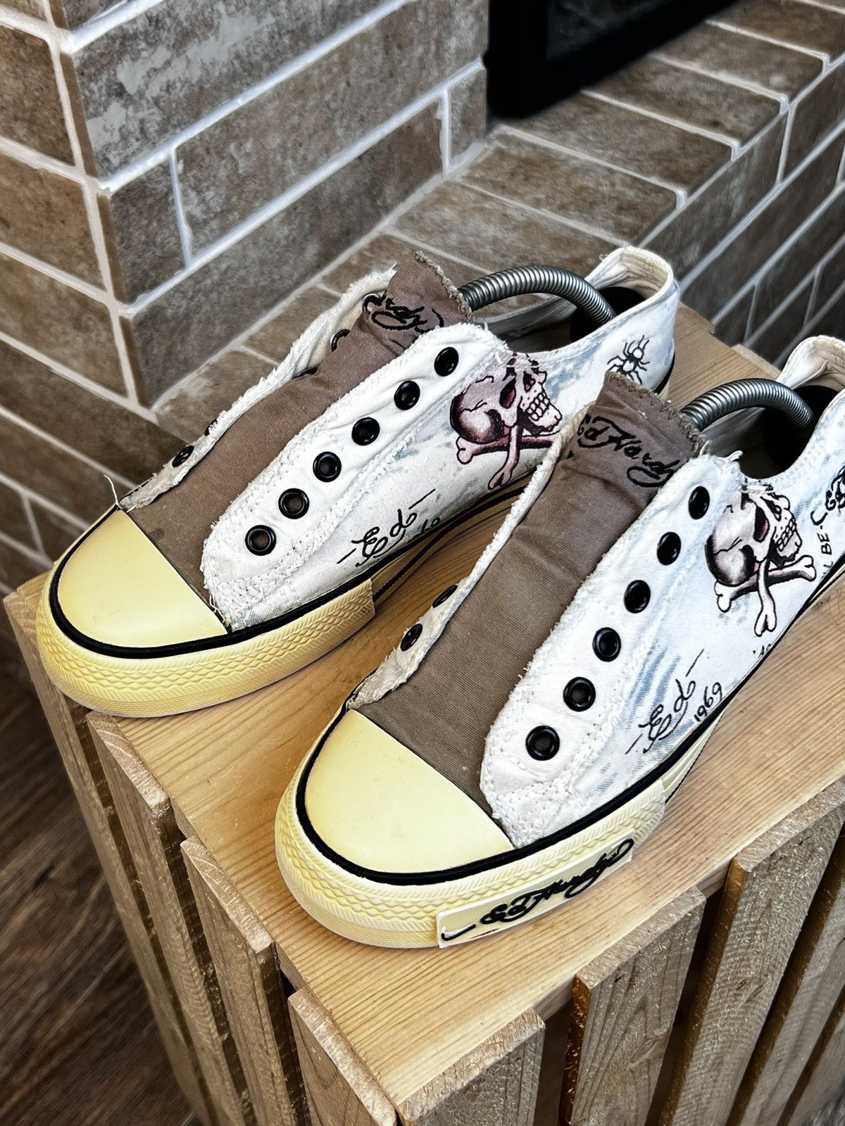 Christian Audigier × Ed Hardy × Vintage Ed Hardy Vintage Skulls Woman’s Beige Shoes Size US 8 / IT 38 - 3 Thumbnail