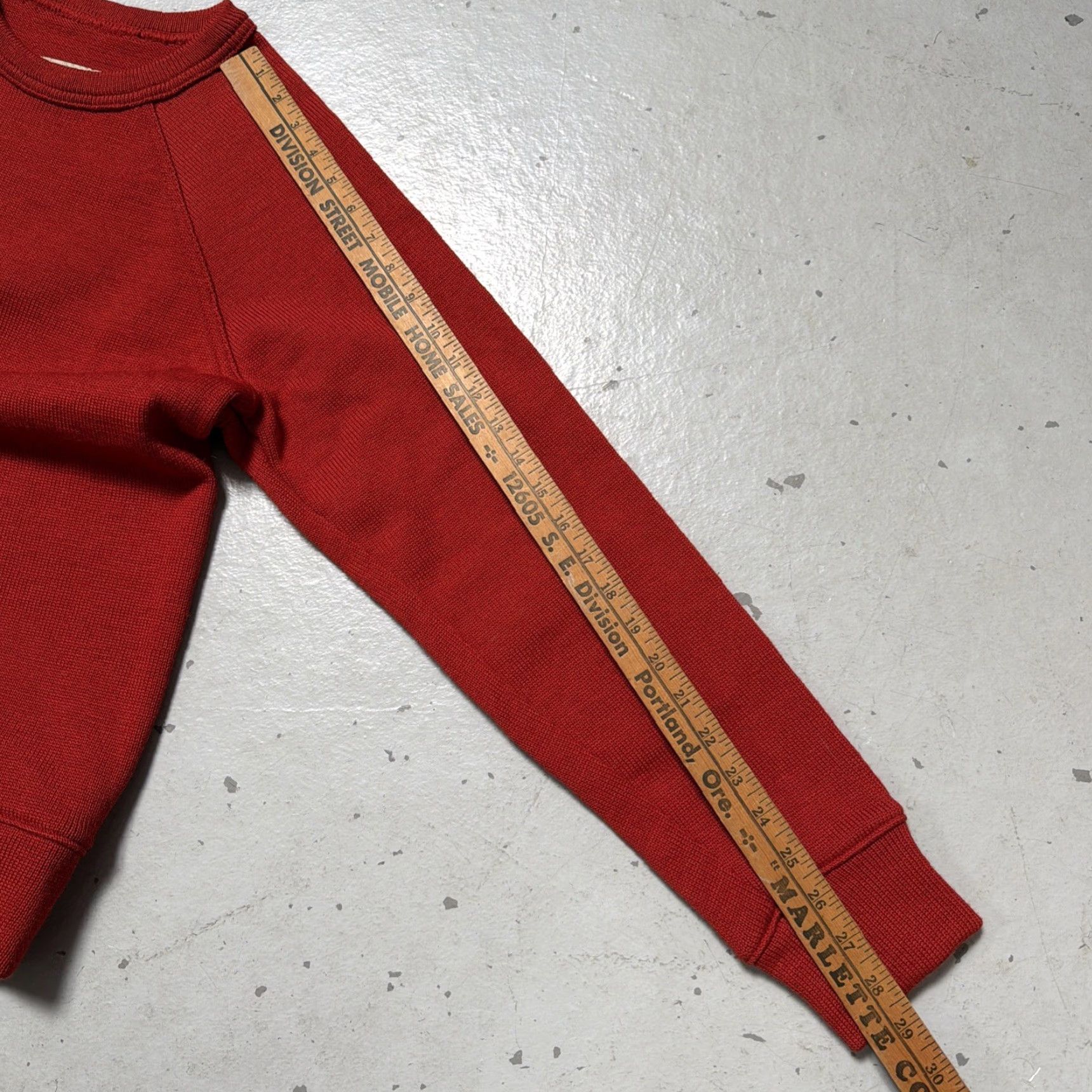 Vintage Dehen 1920 Heavy 100% Wool Knit Crewneck Raglan Sweater Dehen 1920, Wool, Crew Neck, Raglan, Pullover, Unisex Adults, M Size US M / EU 48-50 / 2 - 6 Thumbnail