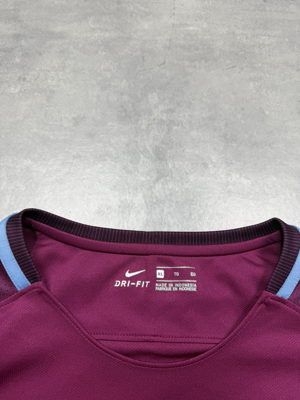 Nike Nike Manchester City 2017 Size US XL / EU 56 / 4 - 8 Thumbnail