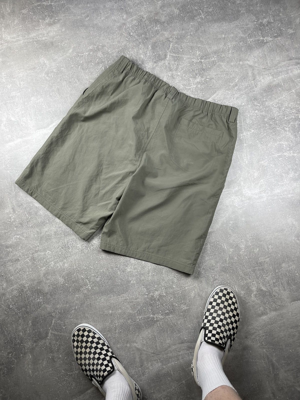 Nike ACG Nike ACG Outdoor Khaki Polyester Cargo Shorts Gorpcore Size US 38 / EU 54 - 7 Thumbnail