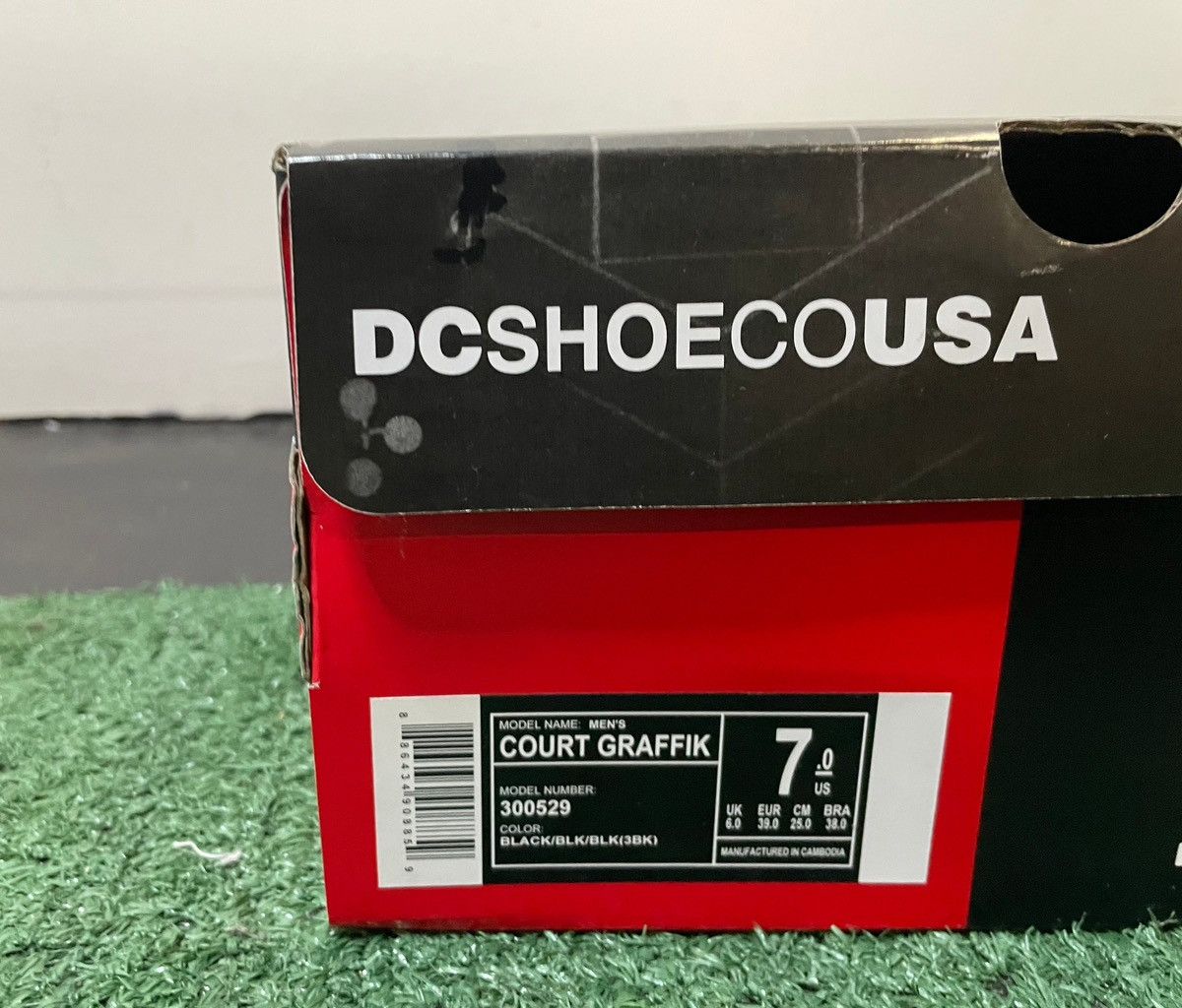DC DC COURT GRAFFIK black Size US 7 / EU 40 - 7 Thumbnail