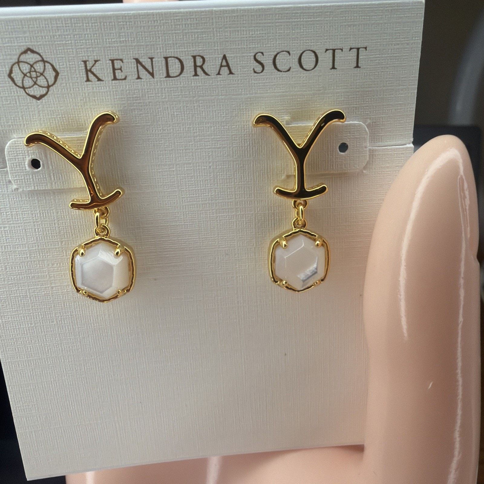 Kendra Scott Kendra Scott x Yellowstone Dutton Drop Earrings Vintage Gold Size ONE SIZE - 3 Thumbnail