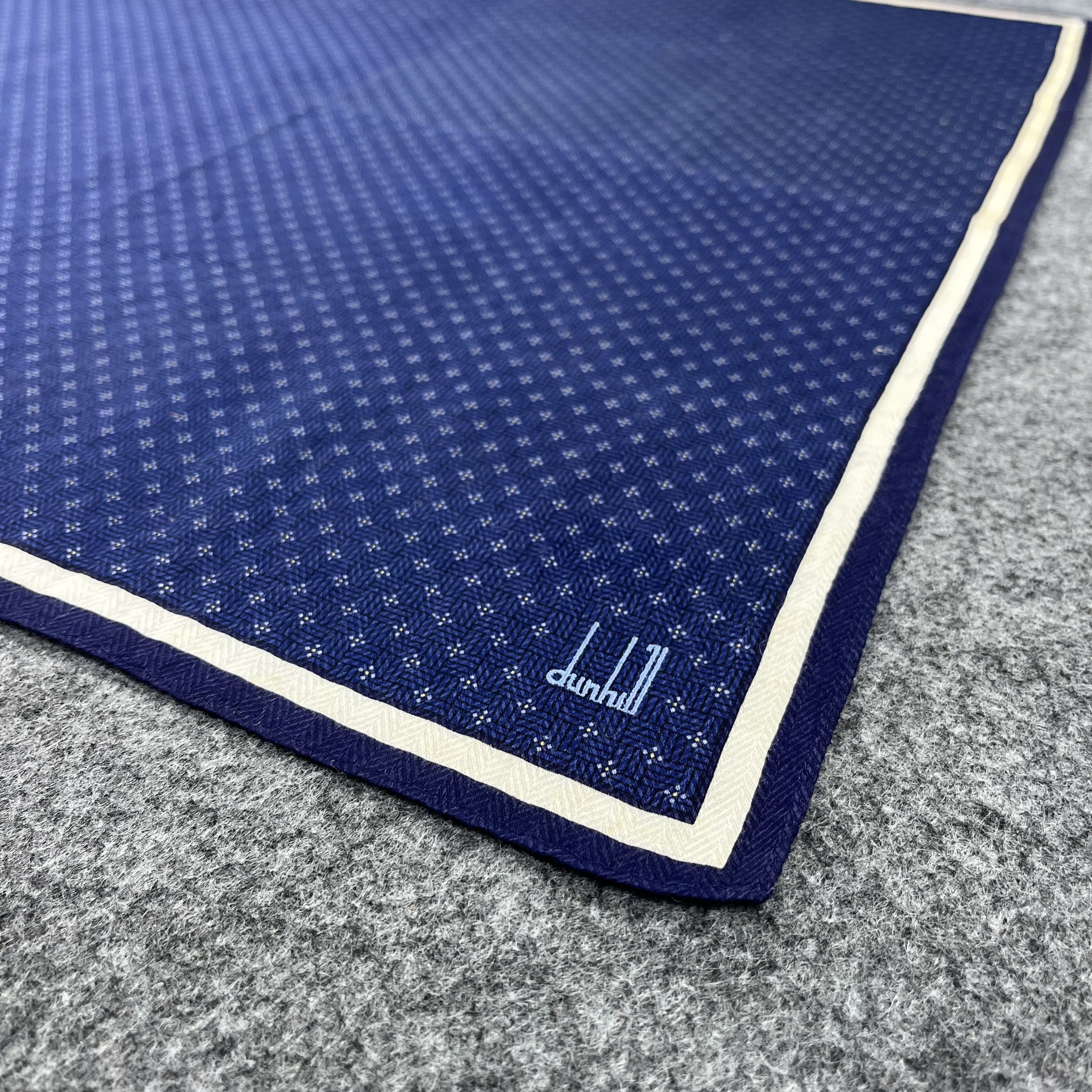 Alfred Dunhill Dunhill Handkerchief / Bandana / Neckerchief B1571 Size ONE SIZE - 6 Thumbnail