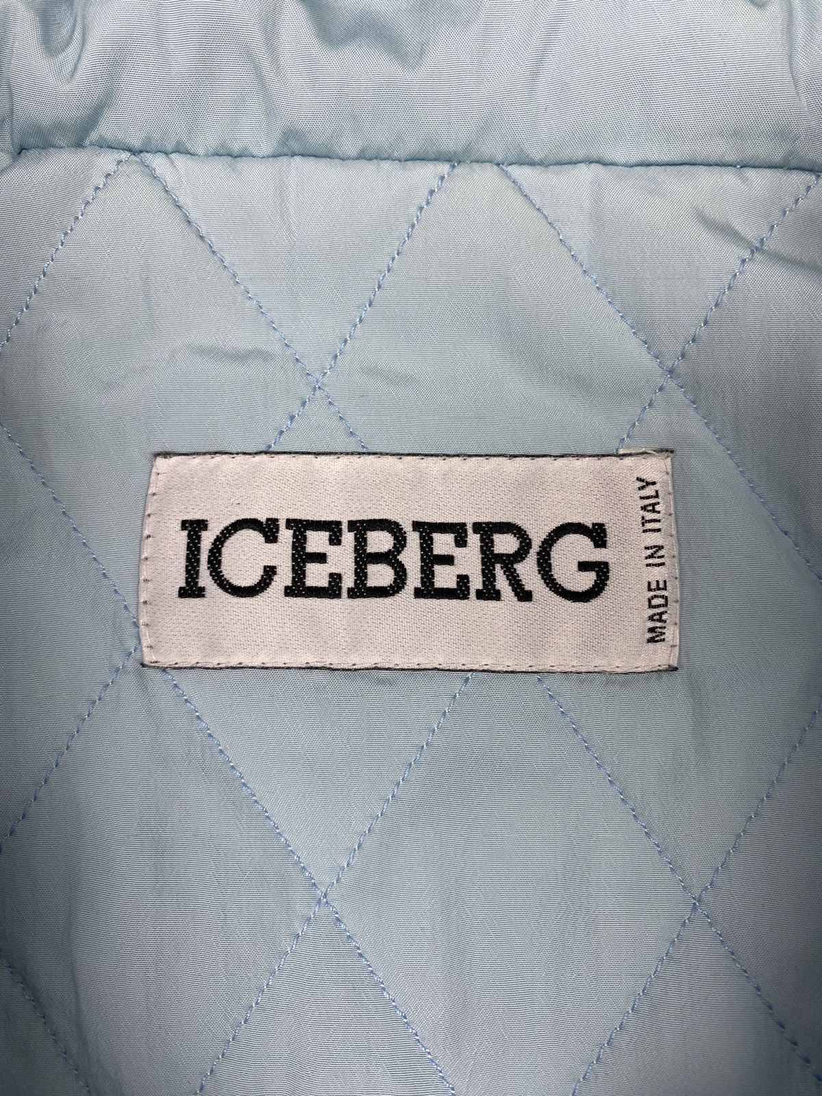 Iceberg 1990’s Vintage Iceberg Baby Seals Embroidered Puffer Jacket Size M / US 6-8 / IT 42-44 - 6 Thumbnail