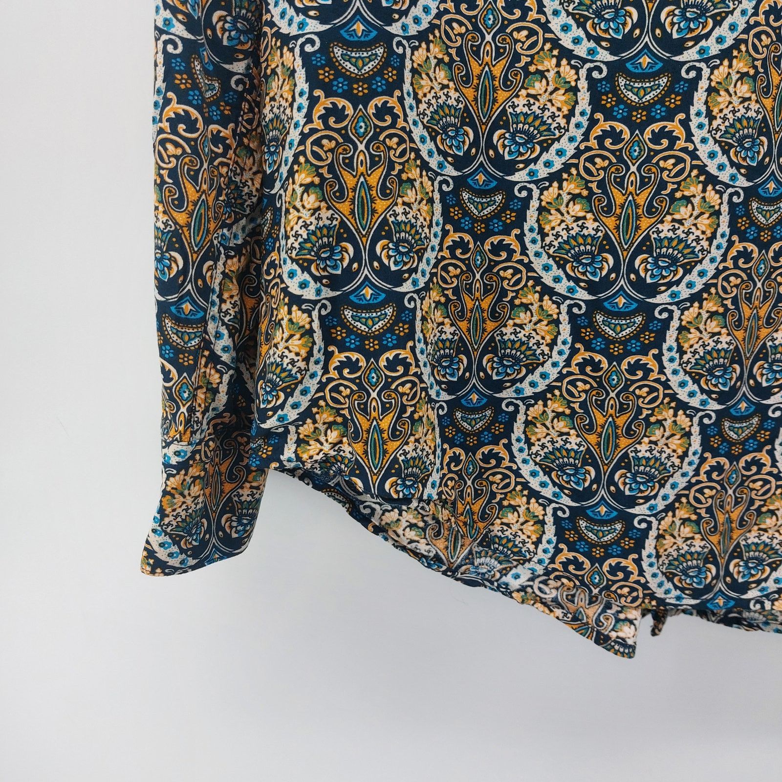 Other Devil's Advocate Paisley Blue Tan Long Sleeve Button Down M Size M / US 6-8 / IT 42-44 - 12 Thumbnail