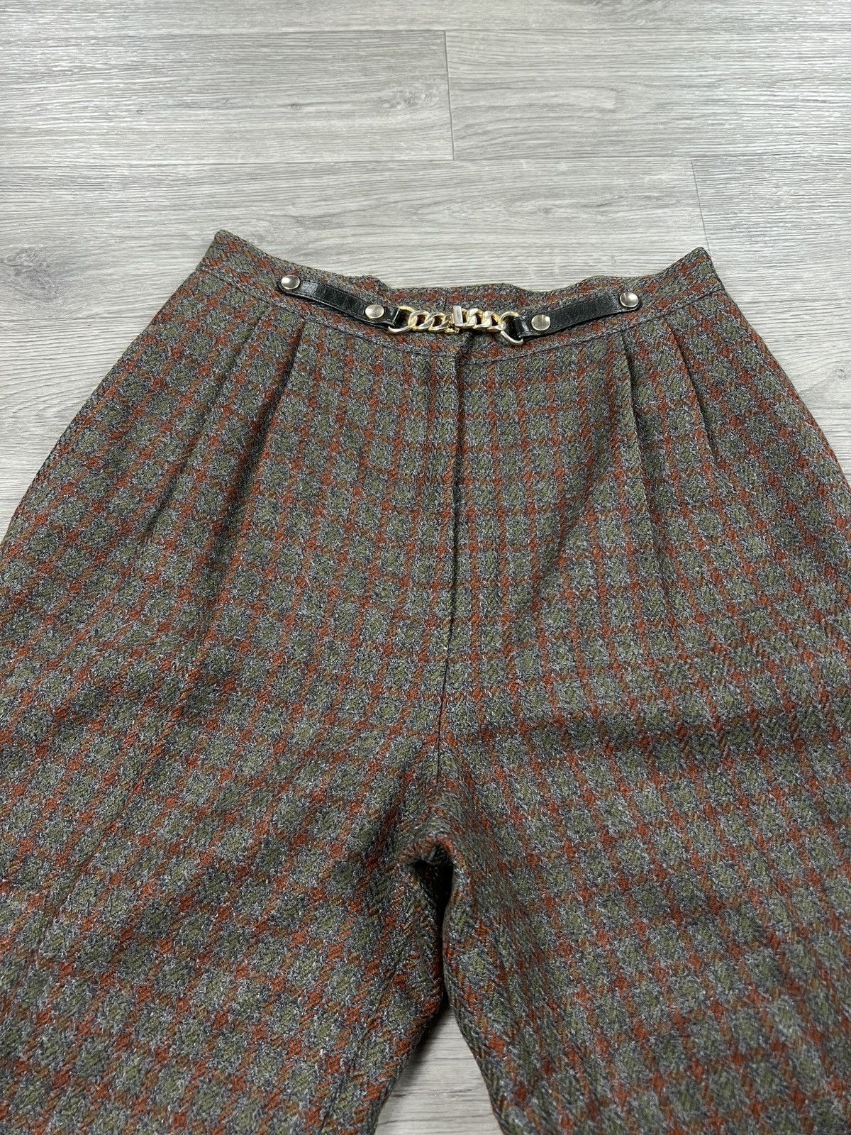 Celine Rare Celine vintage wool tweed shorts FR 10 (M) Women’s Size 28" / US 6 / IT 42 - 3 Thumbnail