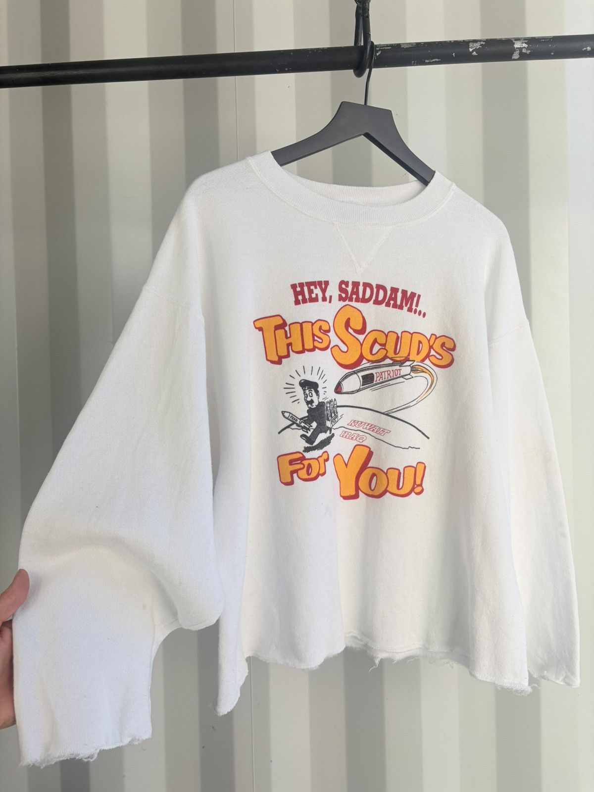 Vintage Thrashed Hey Saddam Distressed Faded Sweatshirt Grunge Boxy Size US XL / EU 56 / 4 - 1 Thumbnail