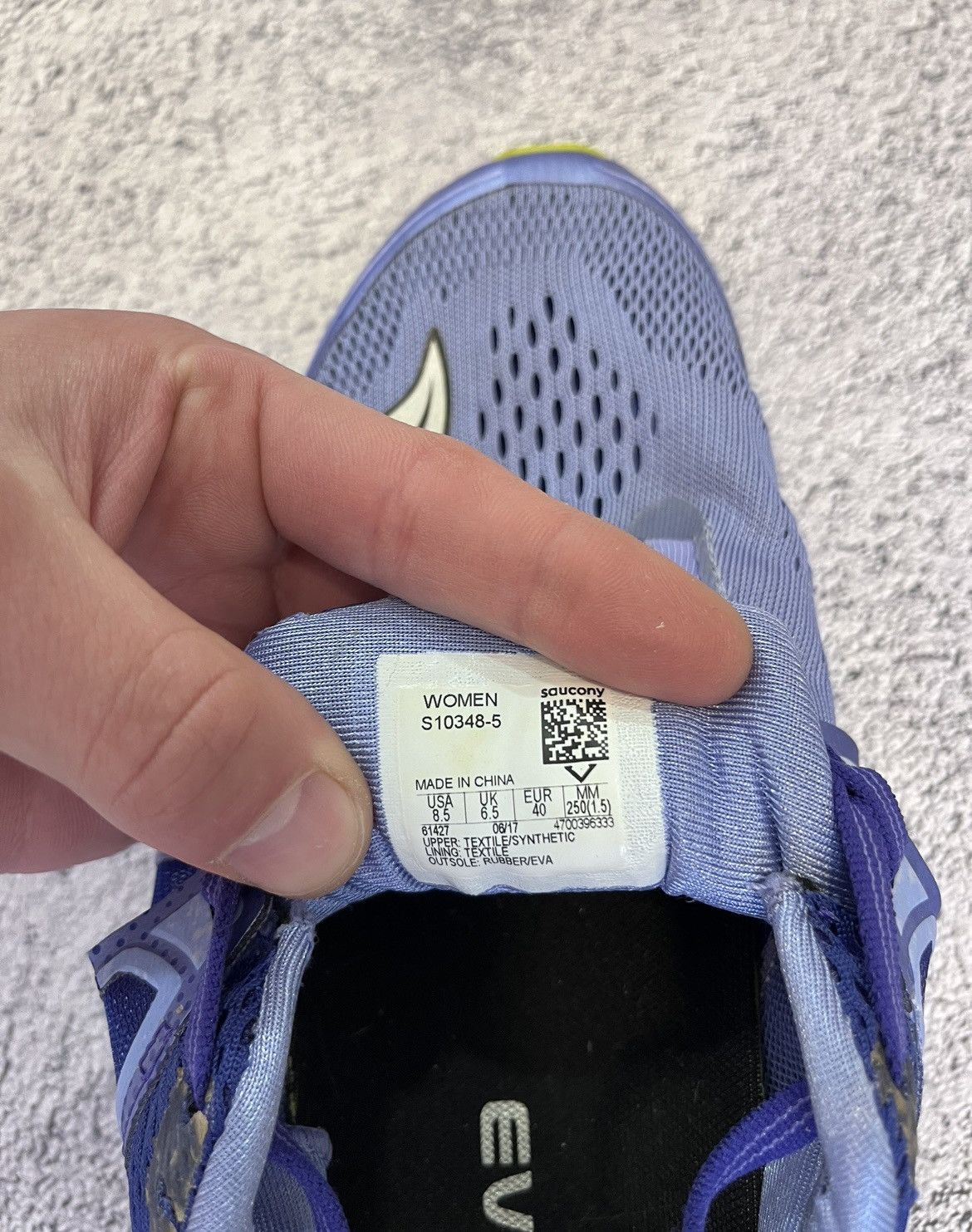 Saucony Saucony Hurricane ISO 3 W Women’s Running Shoes Purple Navy Size US 8.5 / IT 38.5 - 12 Thumbnail