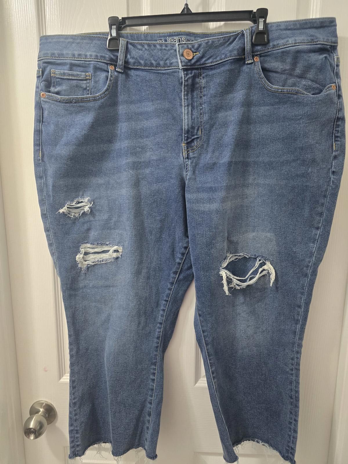 Other Maurices Plus Size Distressed Blue Denim capris Size 42" / US 20 - 1 Thumbnail