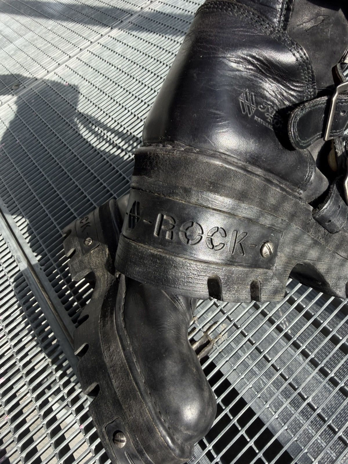 New Rock Vintage New Rock Leather High Metal Goth Sneakers Size US 8 / EU 41 - 11 Thumbnail