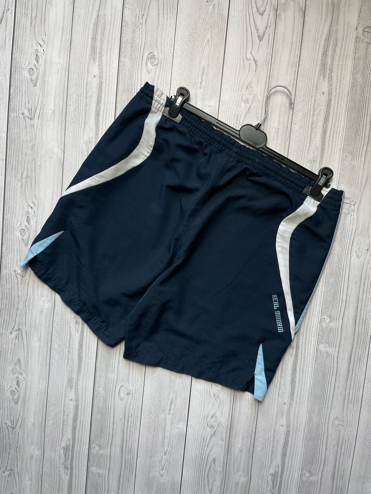 Adidas × Vintage Vintage adidas Real Madrid soccer shorts size XL logo Size US 36 / EU 52 - 5 Thumbnail