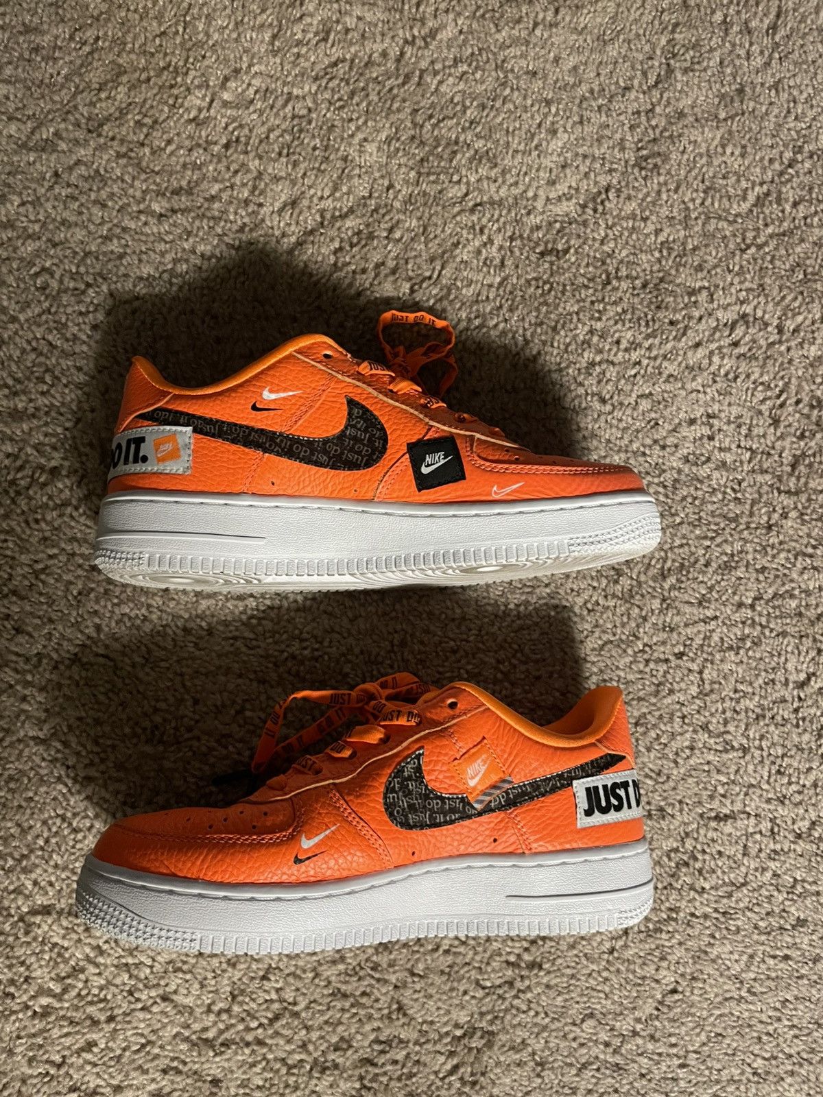Nike Nike Air Force 1 Just Do It GS Size US 5.5 / IT 35.5 - 2 Thumbnail