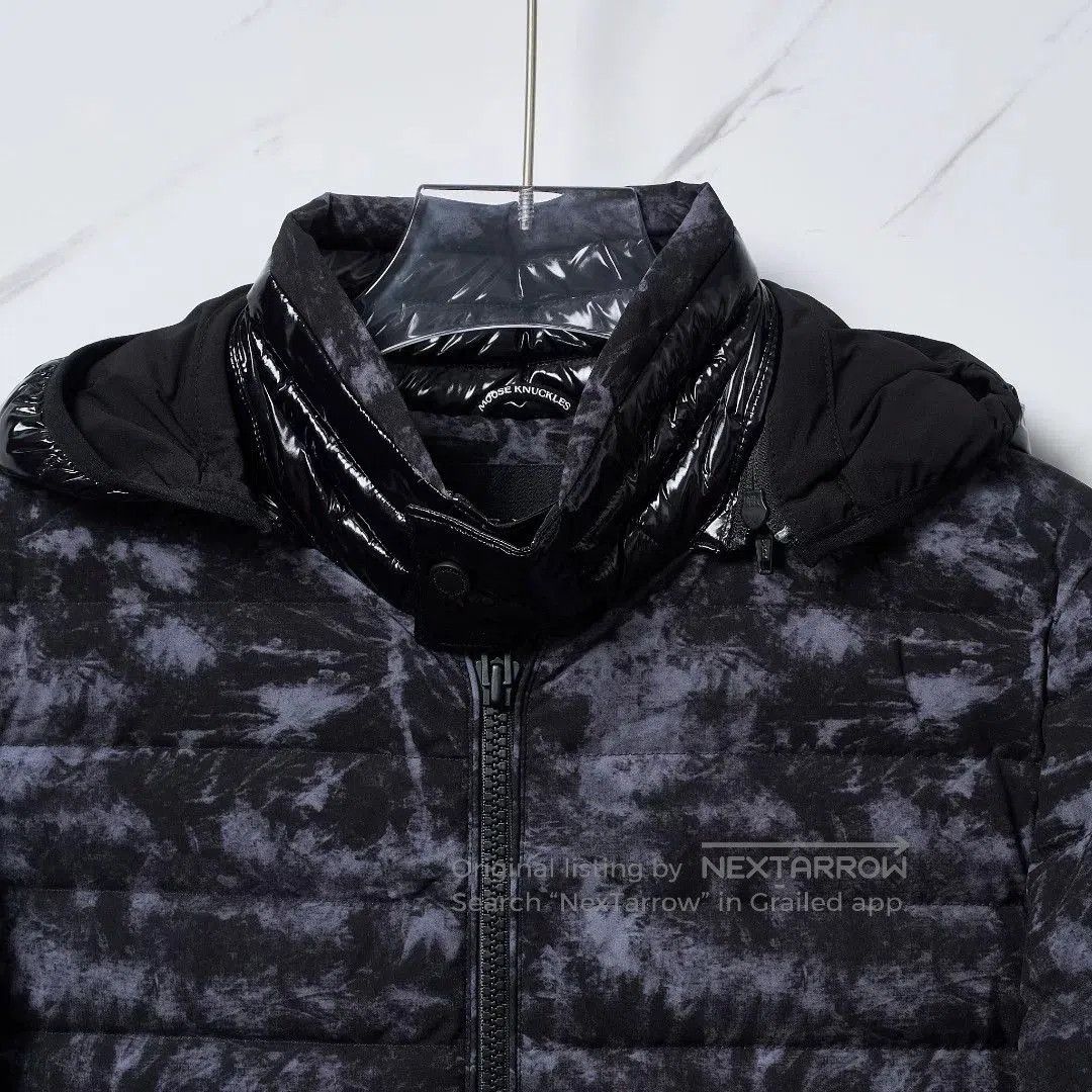 Moose Knuckles Moose Knuckles Men's Printed Down Jacket. Size US M / EU 48-50 / 2 - 2 Thumbnail
