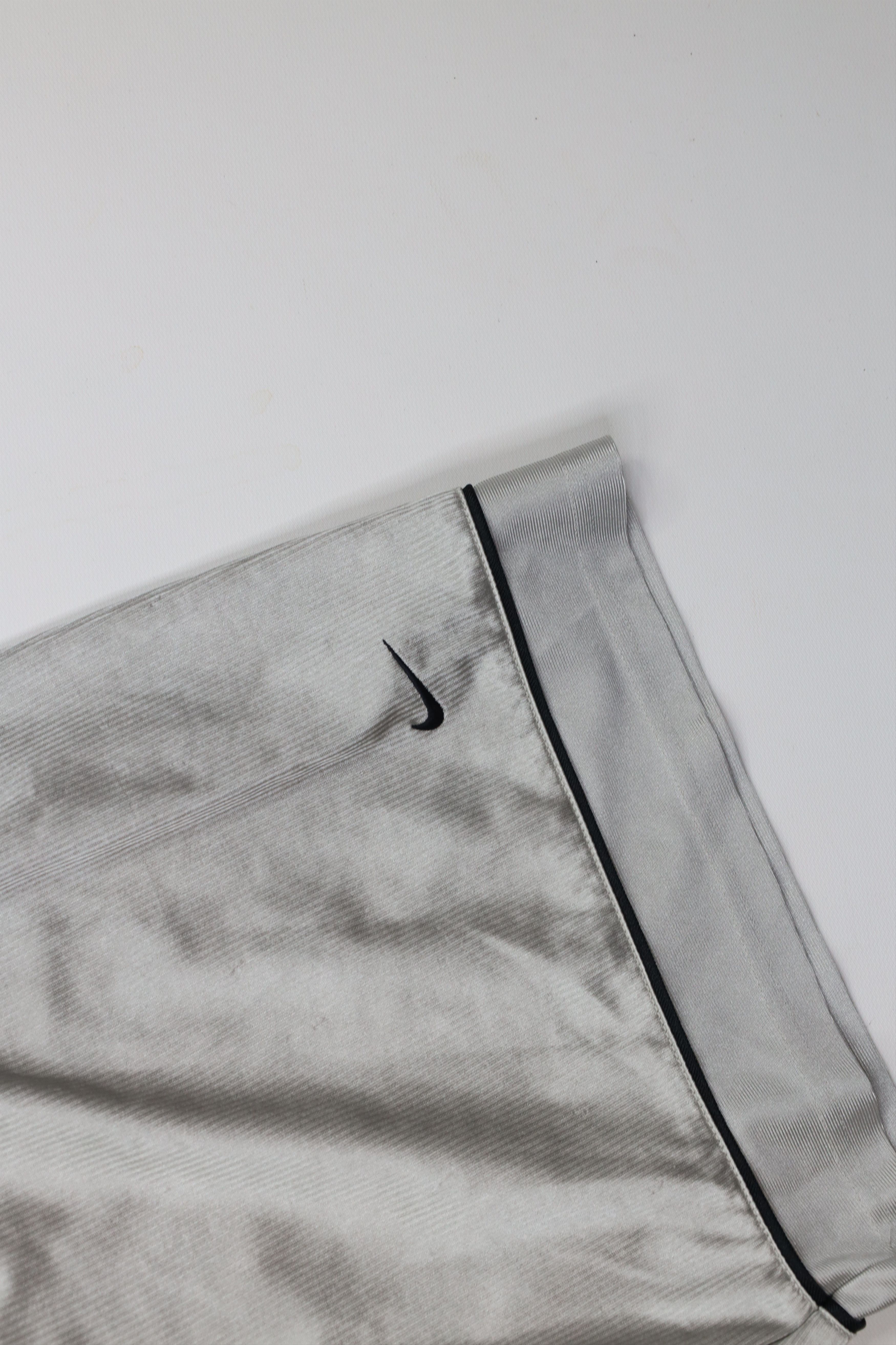 Nike × Vintage Vintage Nike Scott Mini Swoosh Above Knee Shorts Silver Size US 30 / EU 46 - 5 Thumbnail