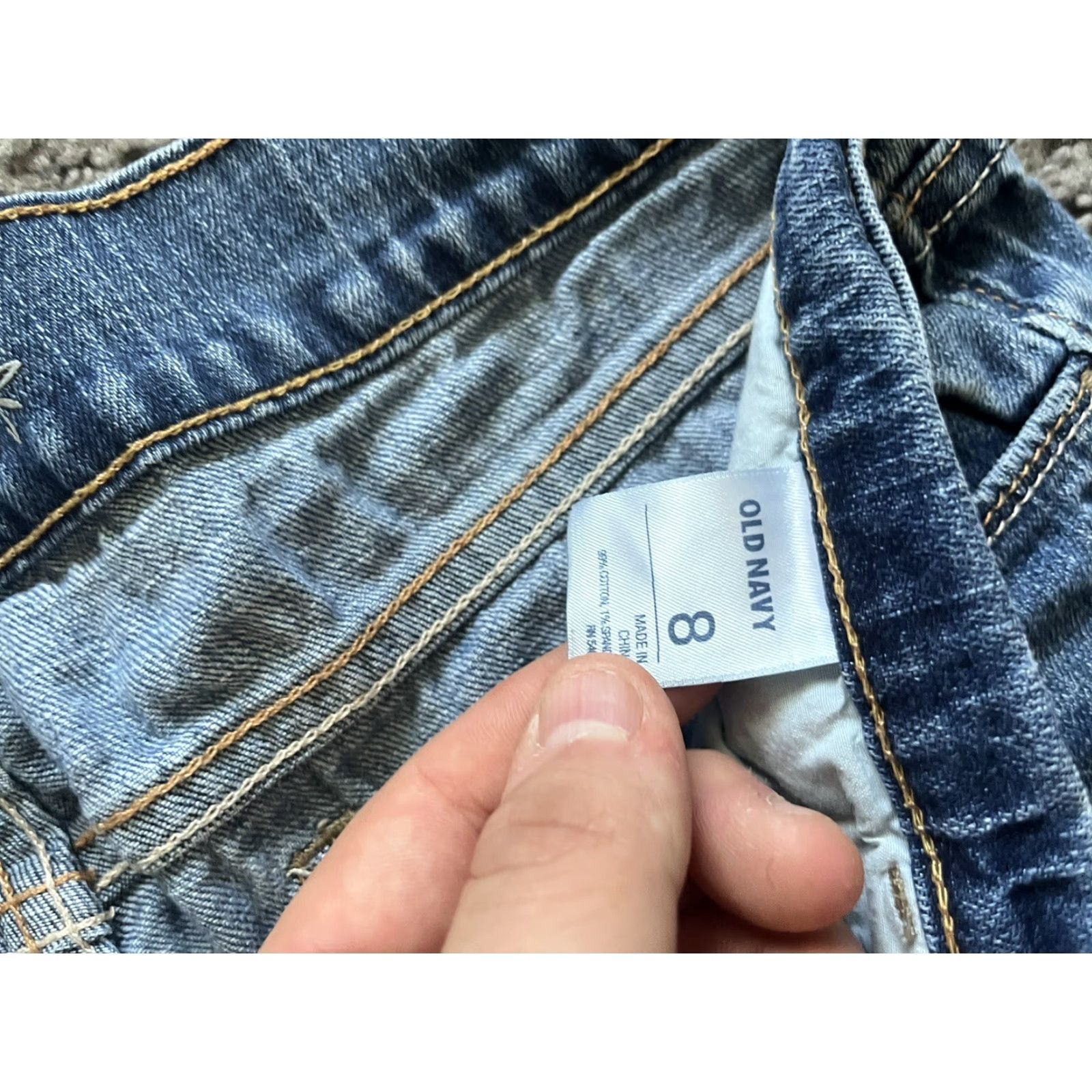 Old Navy OLD NAVY Women's Denim Jean Shorts Size 8 Blue Distressed Casual Cotton 3" Inseam Boyfriend Size 30" / US 8 / IT 44 - 4 Thumbnail