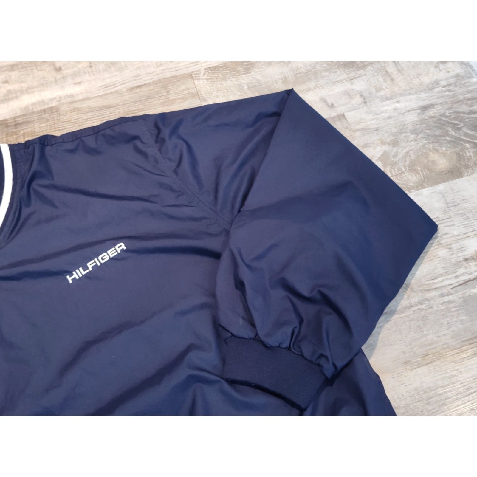 Tommy Hilfiger VINTAGE Tommy Hilfiger Windbreaker Jacket Mens L Blue 90s Y2K Streetwear Logo Pullover Short Jacket Coat Packable Elastic Cuffs Waist Size US L / EU 52-54 / 3 - 3 Thumbnail